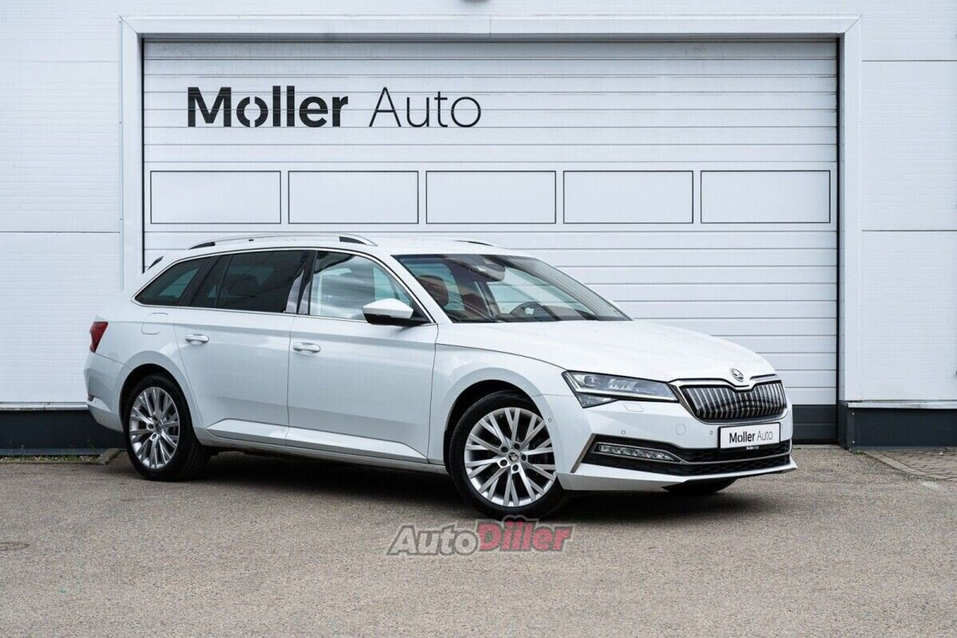 Skoda Superb 1.4 160kW 2022, photo 2/10