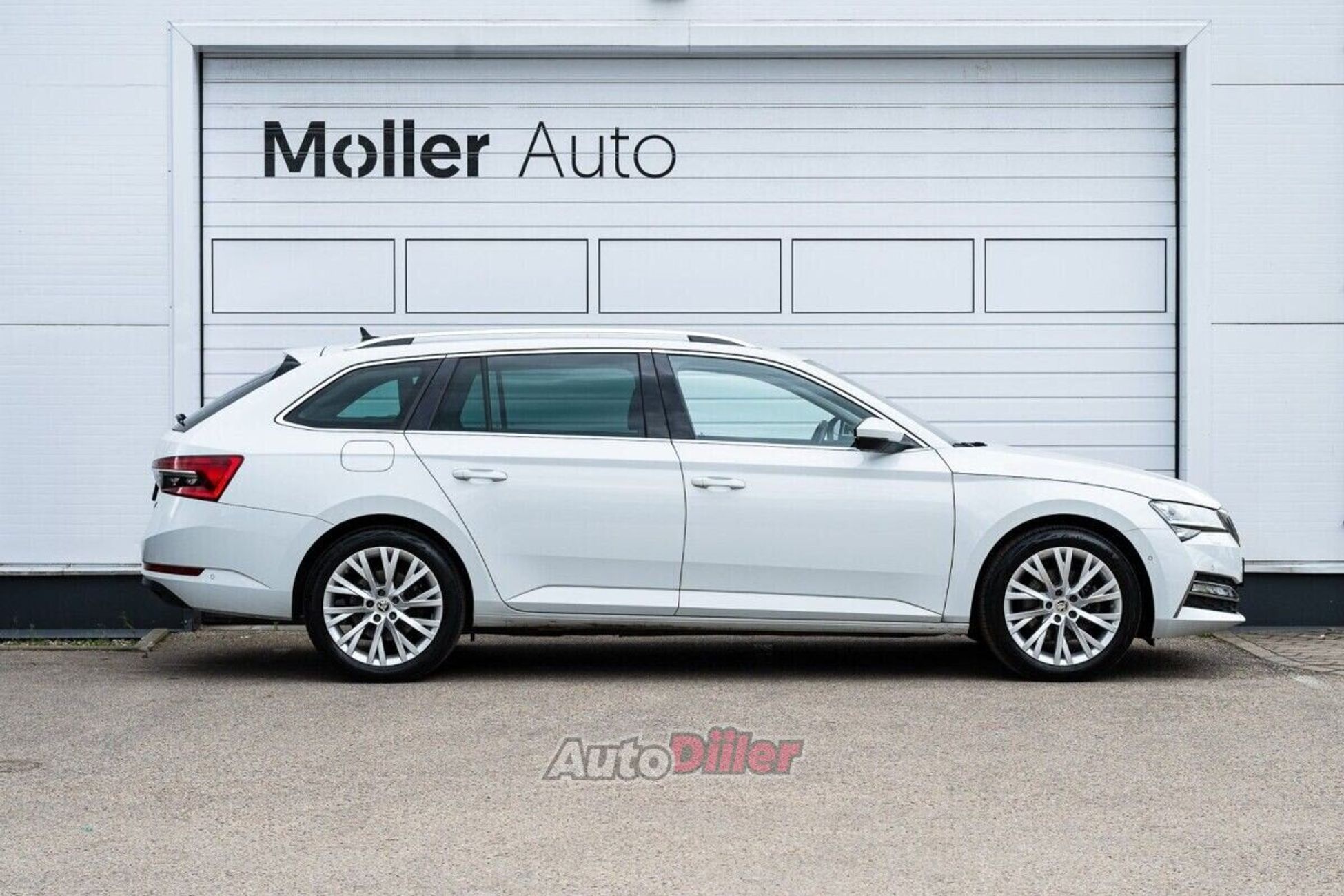 Skoda Superb 1.4 160kW 2022, photo 5/10