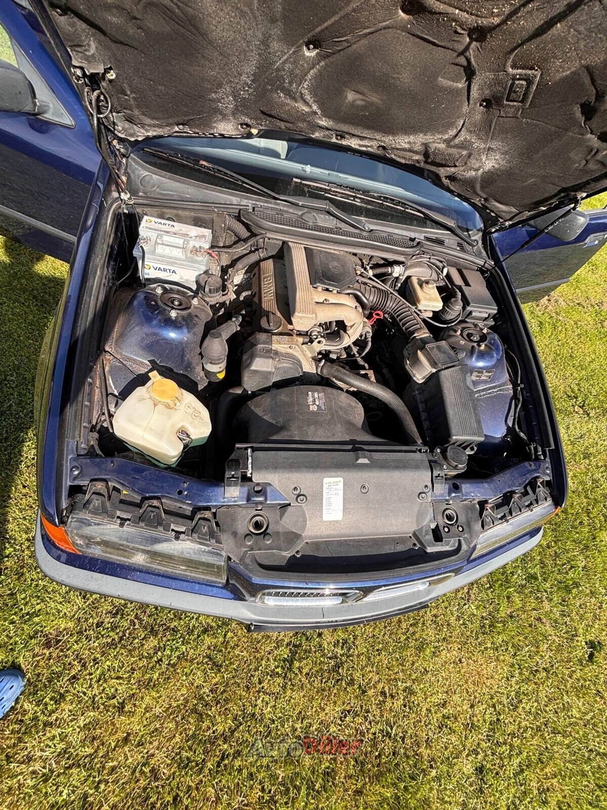 BMW 318 E36 1.8 83kW 1992, photo 7/10