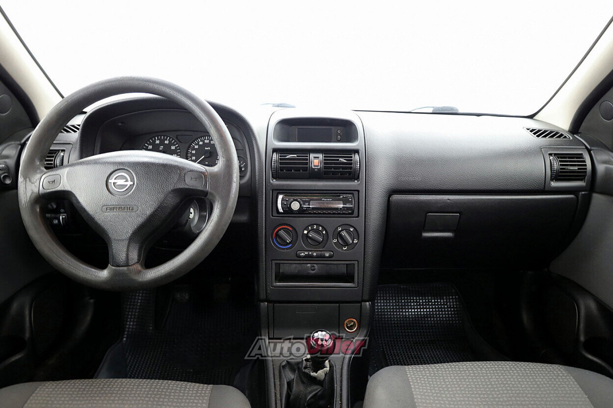 Opel Astra 1.6 76kW 2007, kuva 5/7