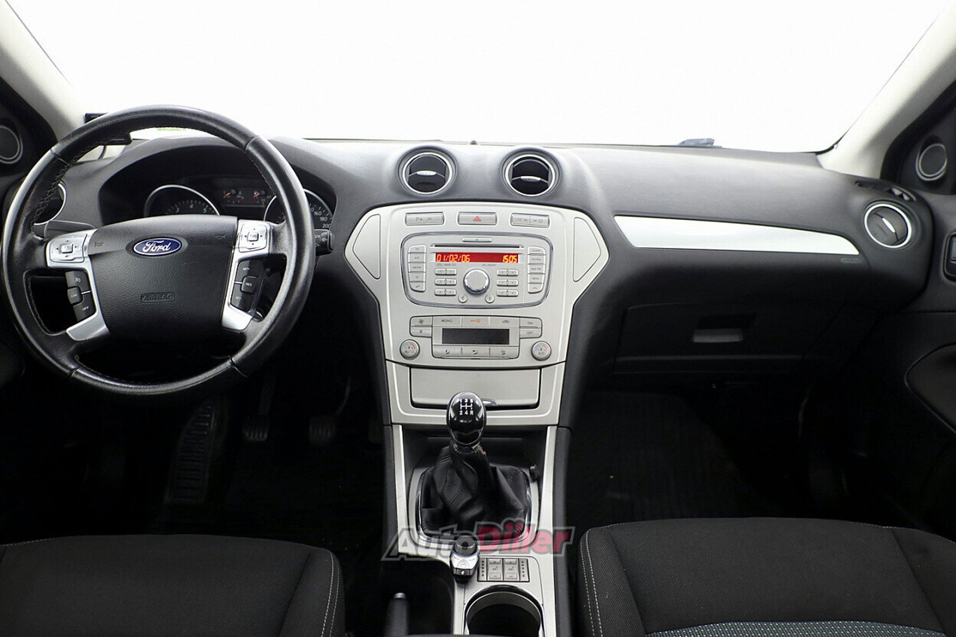 Ford Mondeo 2.0 107kW 2010, kuva 5/7