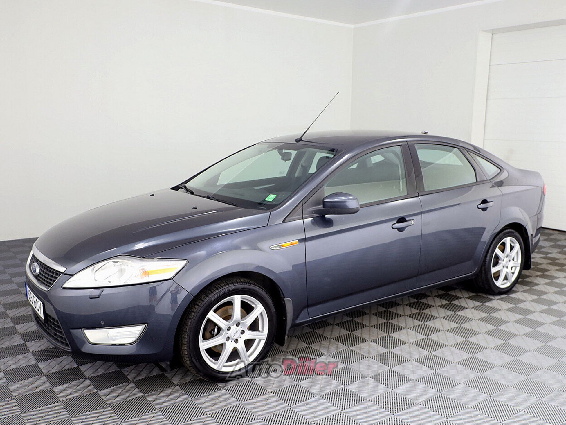 Ford Mondeo 2.0 107kW 2010, kuva 2/7
