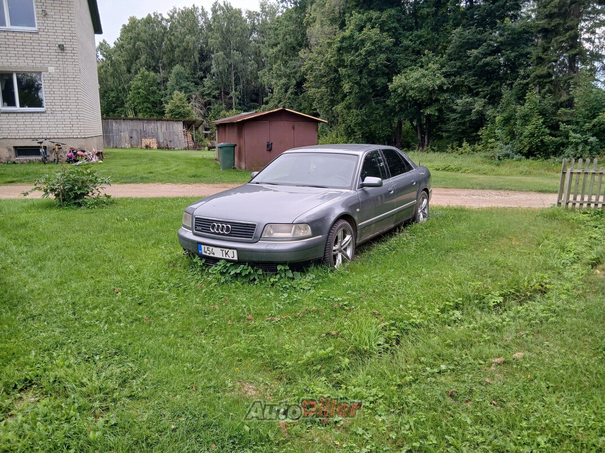 Audi A8