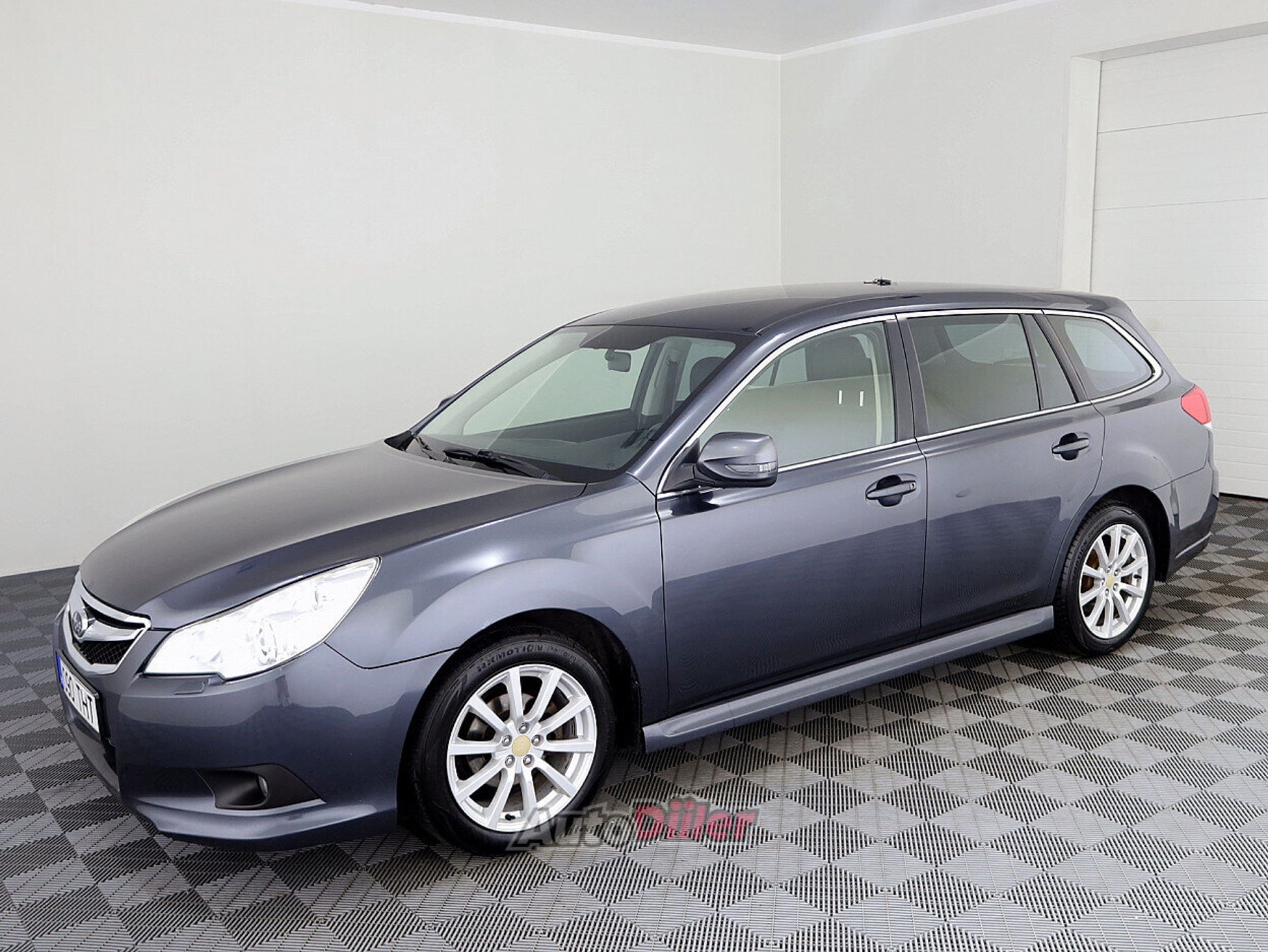 Subaru Legacy 2.5 123kW 2010, kuva 2/7
