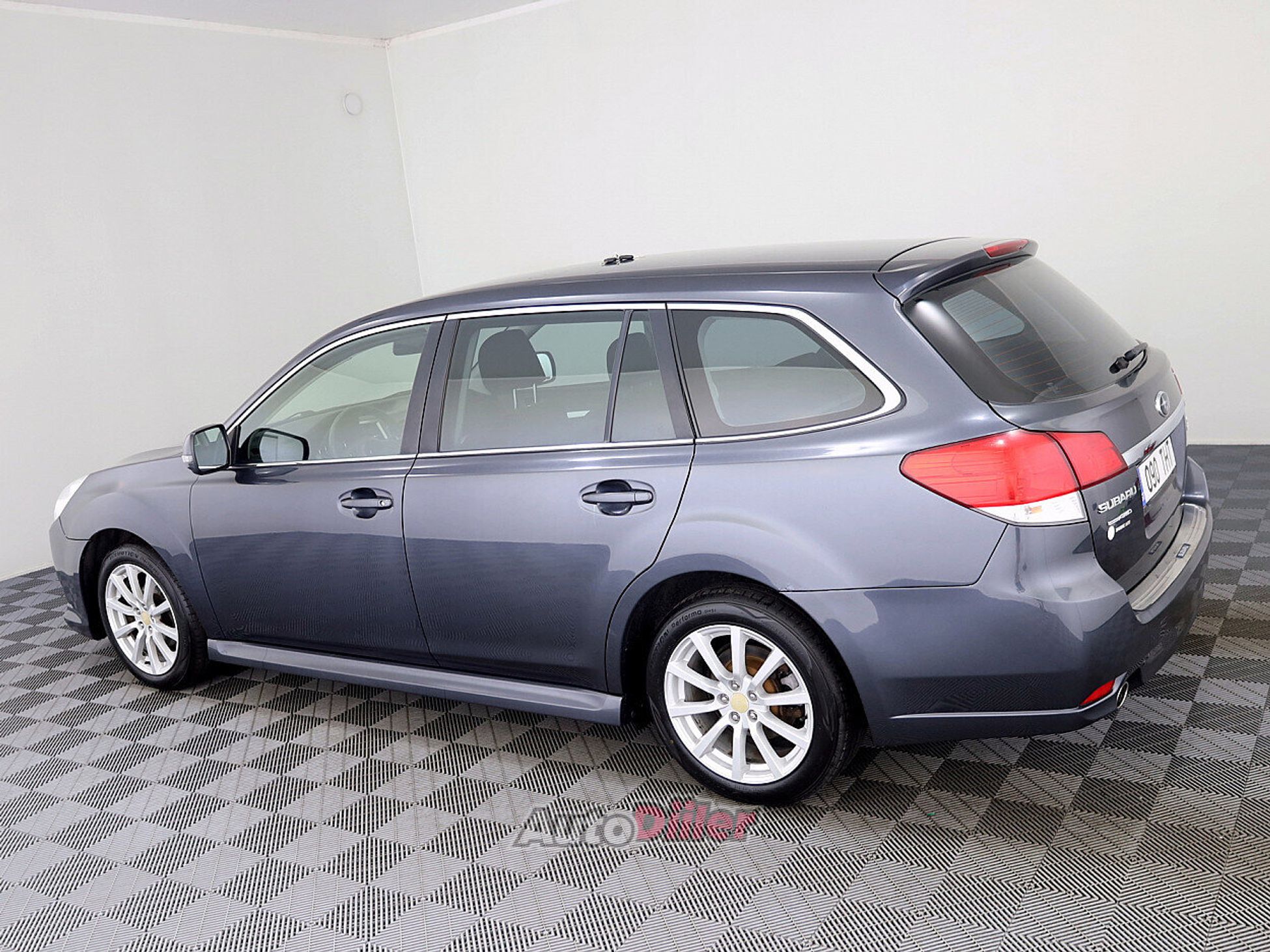 Subaru Legacy 2.5 123kW 2010, kuva 4/7