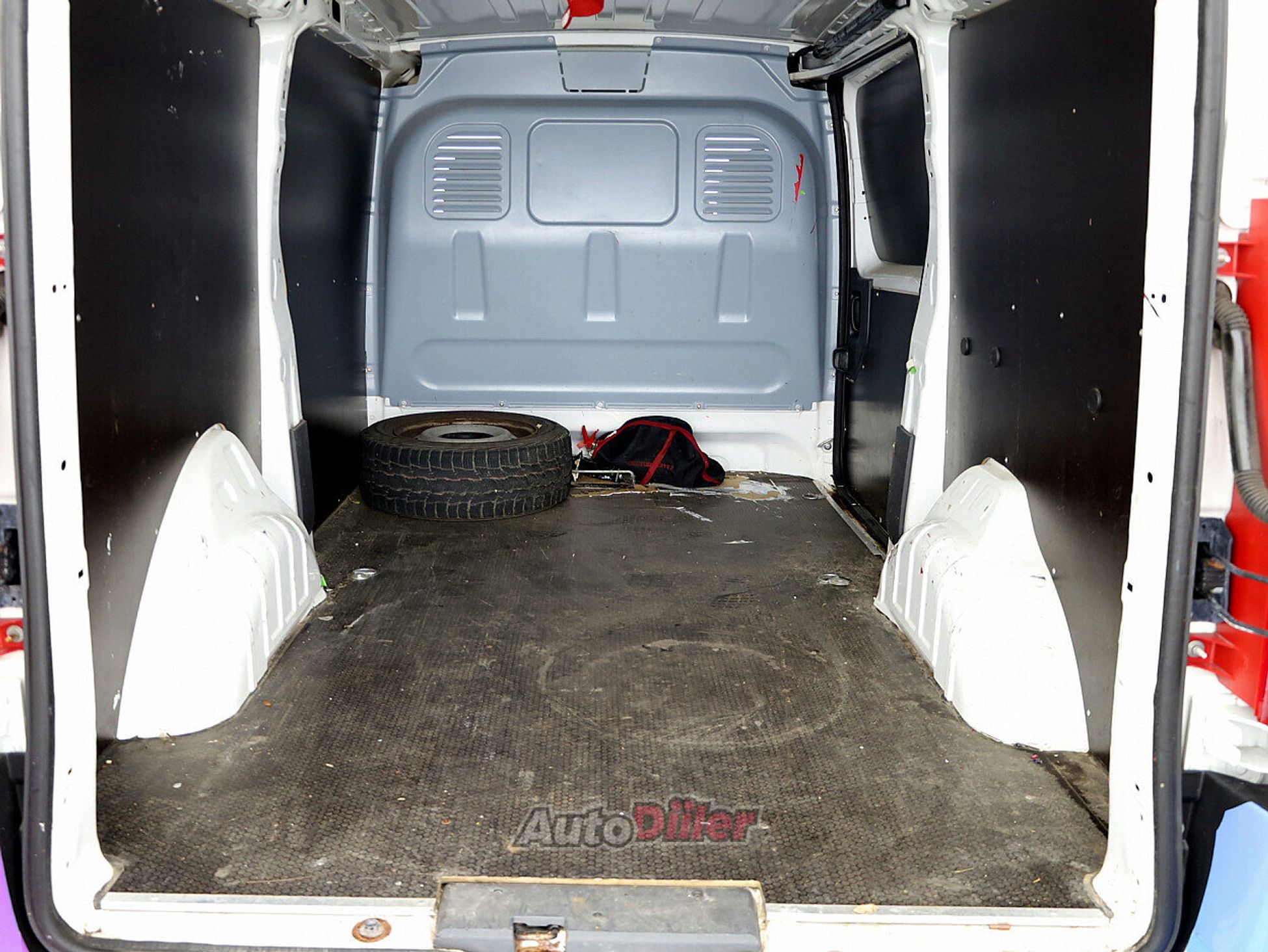 Citroen Jumpy 2.0 94kW 2014, kuva 8/8