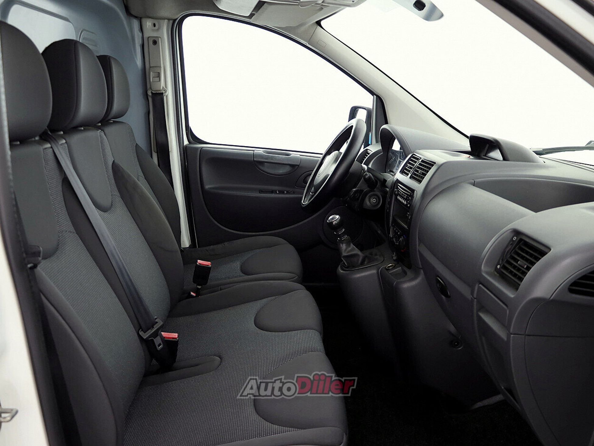 Citroen Jumpy 2.0 94kW 2014, kuva 6/8