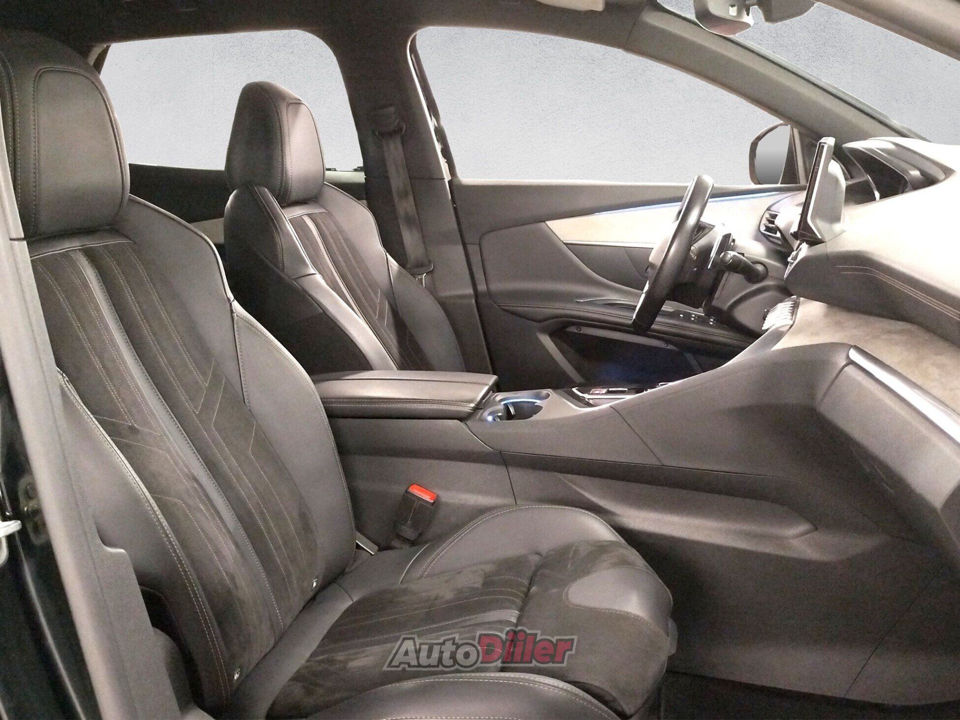 Peugeot 3008 Diesel, Automatic 1.5 96kW 2023, photo 6/10