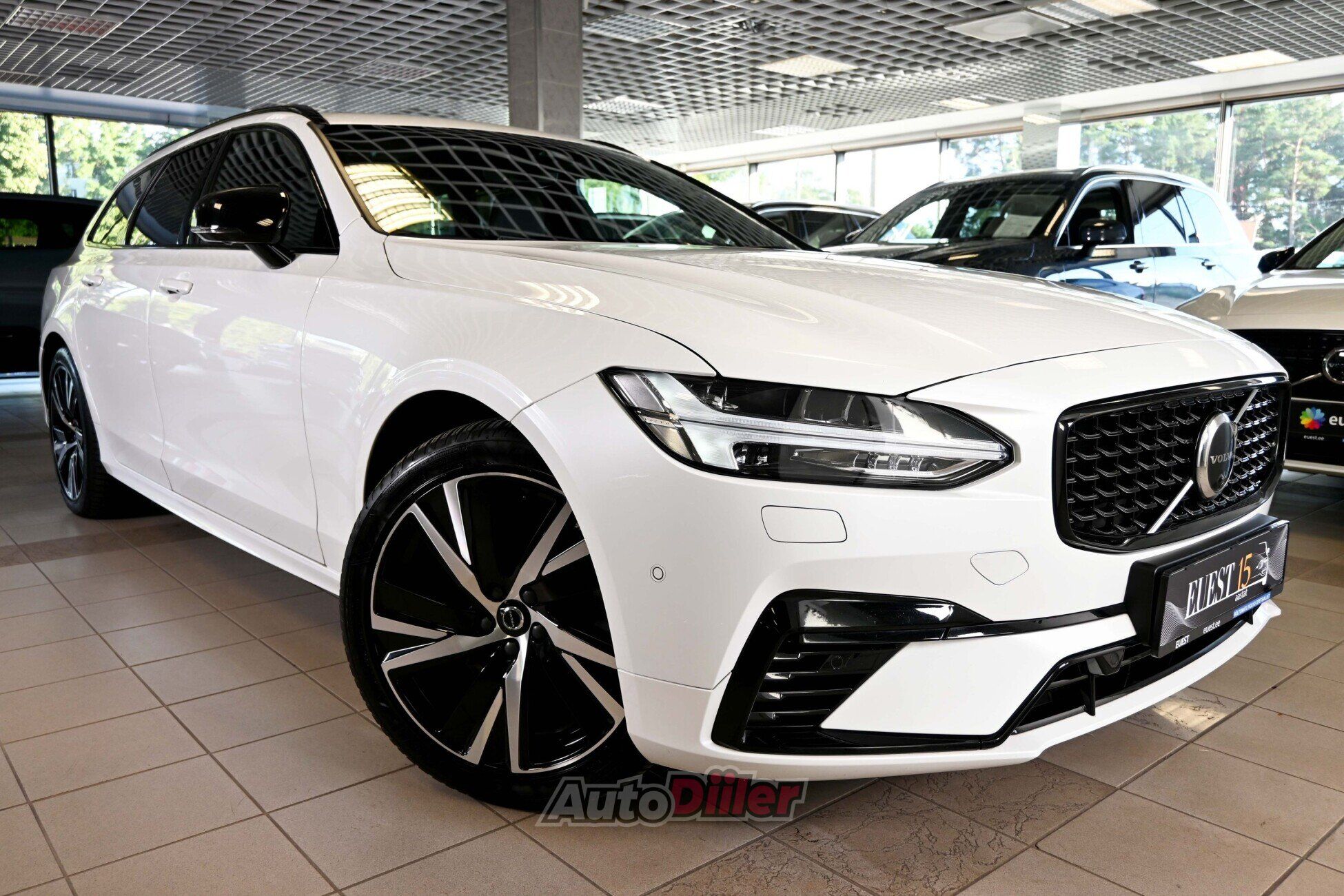 Volvo V90