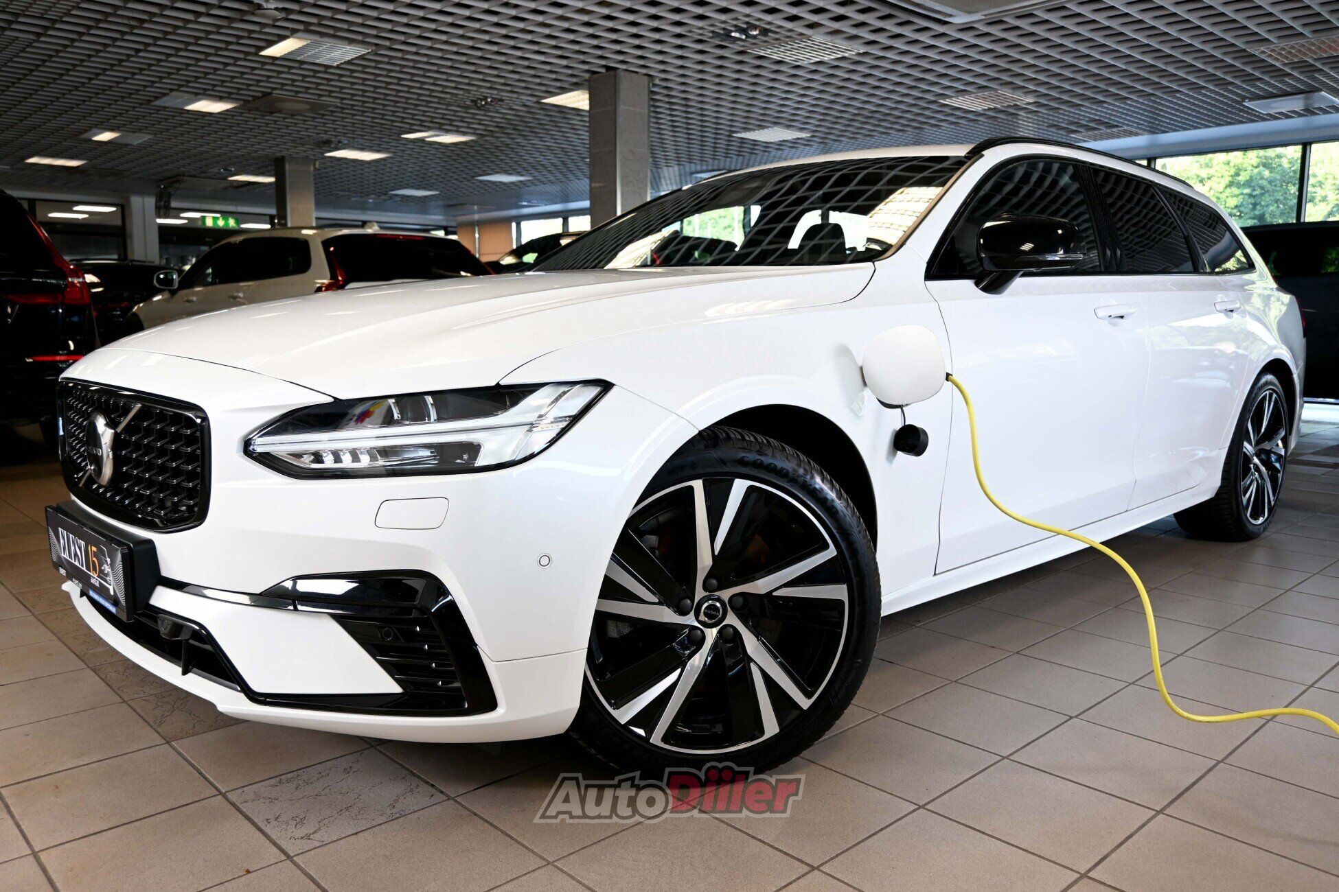 Volvo V90 2022, kuva 4/10