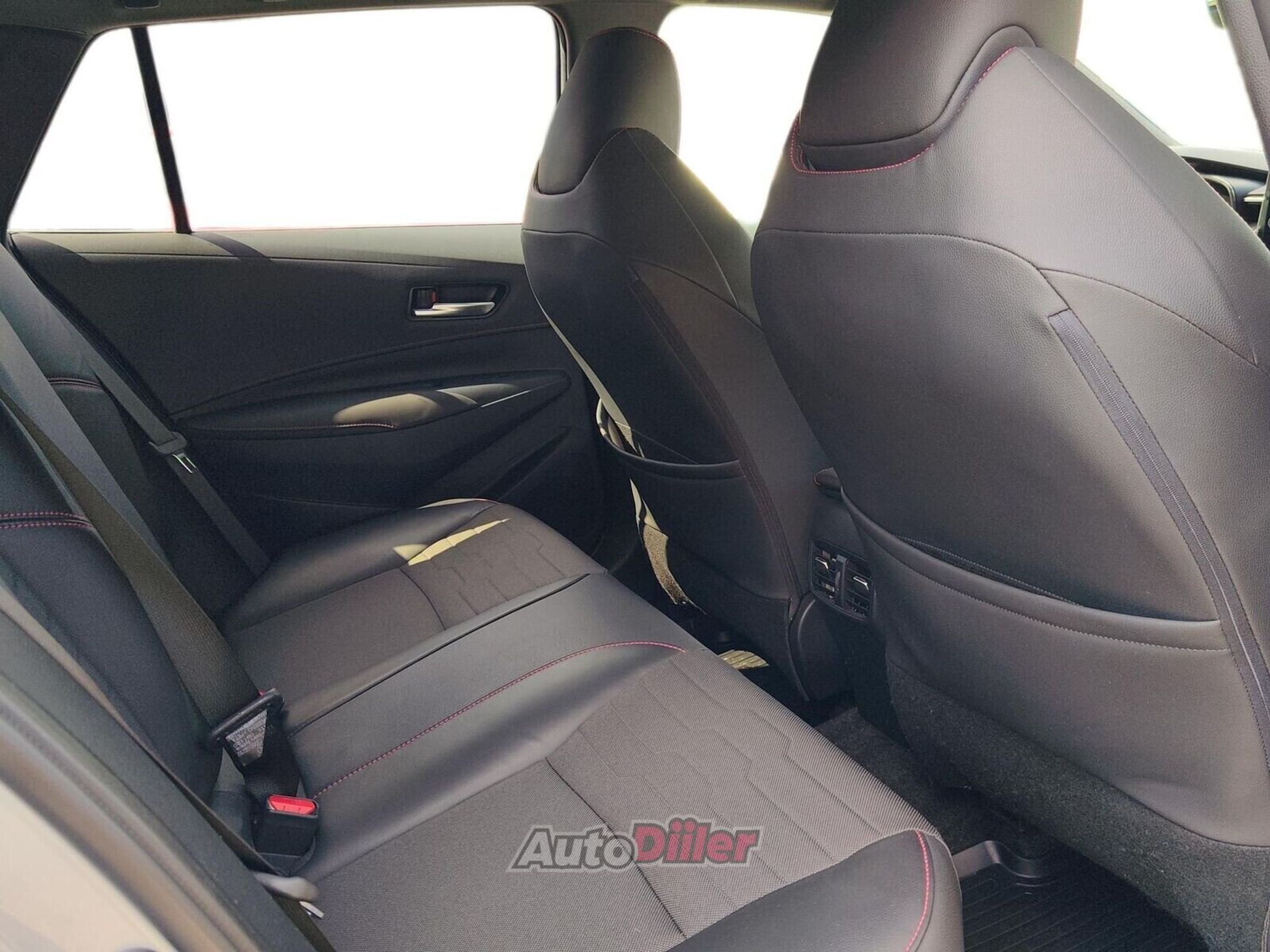 Toyota Corolla Luxury 2.0 112kW 2021, kuva 7/10
