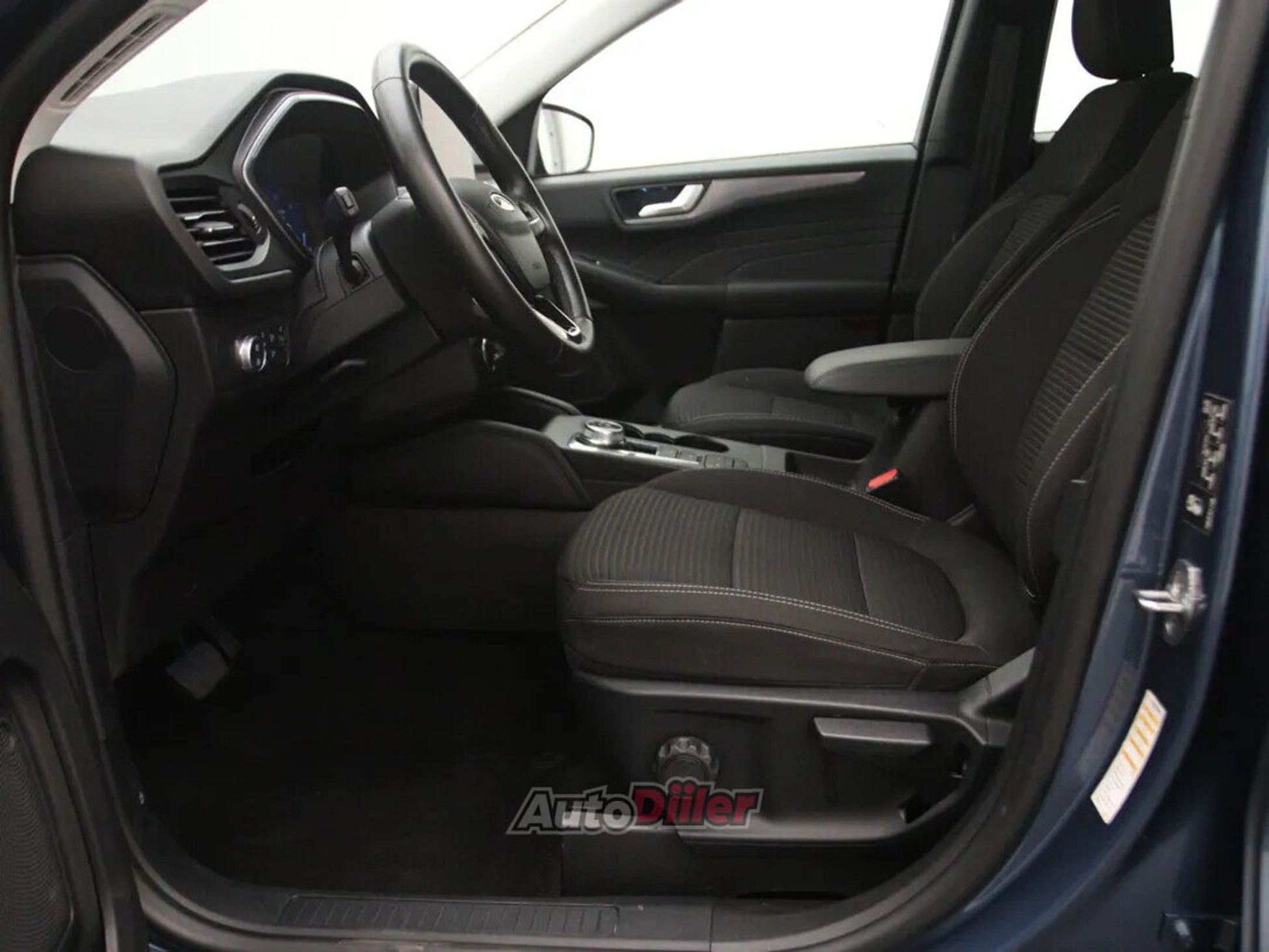 Ford Kuga Titanium 2.5 140kW 2022, kuva 4/10