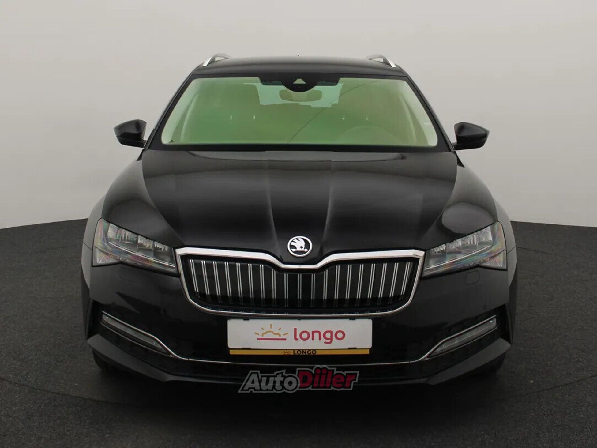 Skoda Superb Style 1.4 160kW 2020, kuva 3/10