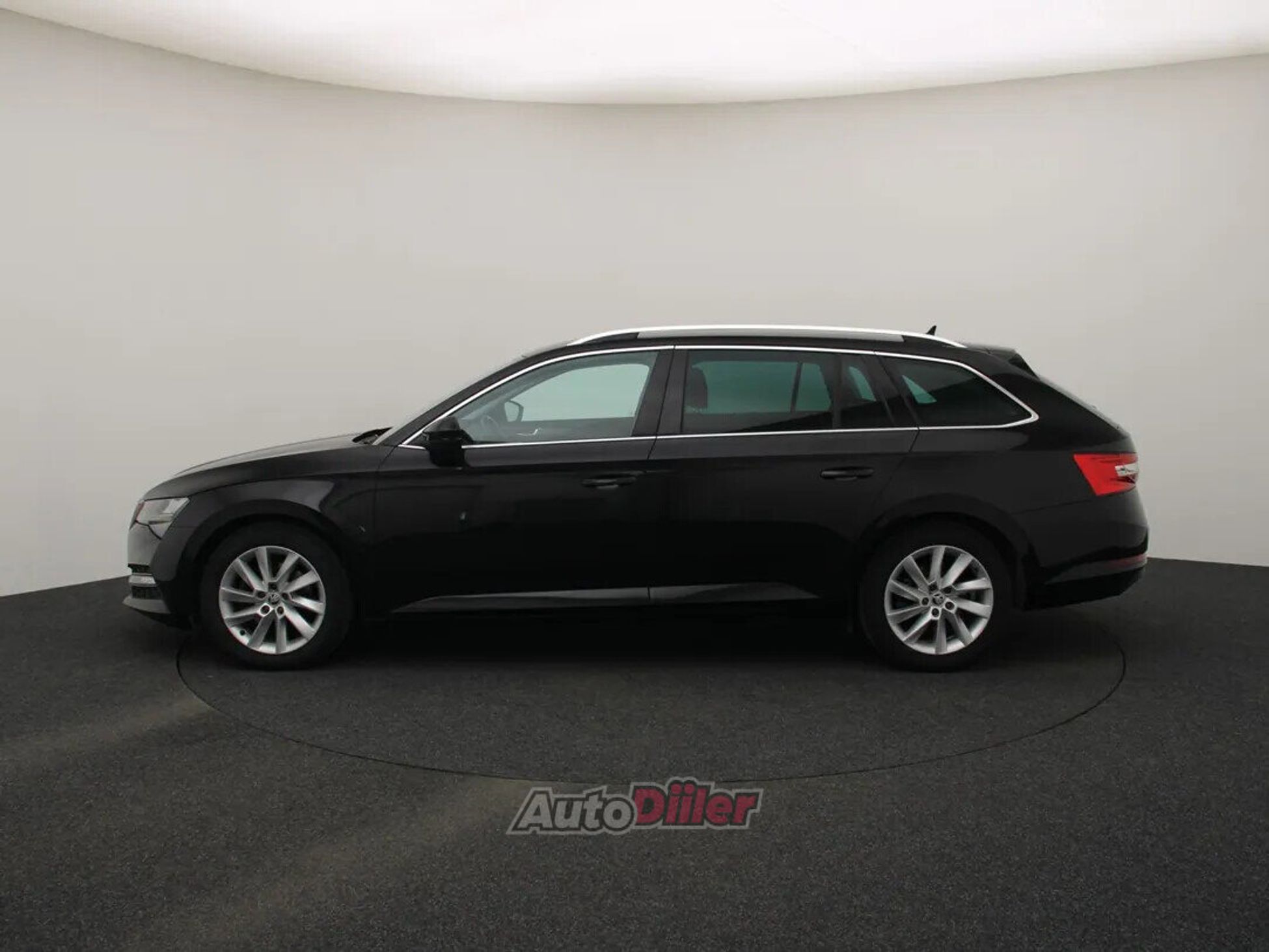 Skoda Superb Style 1.4 160kW 2020, kuva 6/10