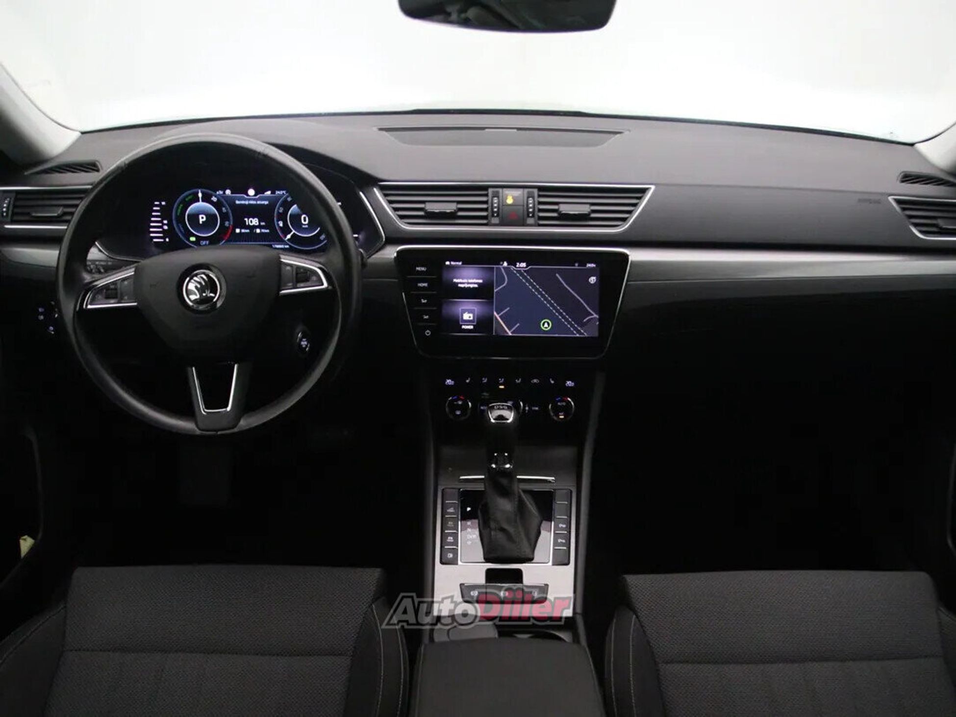 Skoda Superb Style 1.4 160kW 2020, kuva 2/10