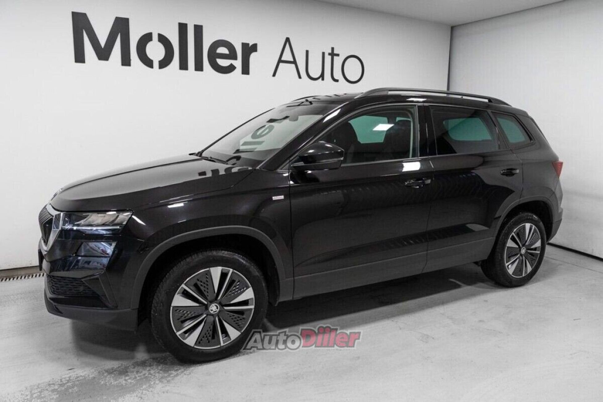 Skoda Karoq 1.5 110kW 2023, kuva 2/10