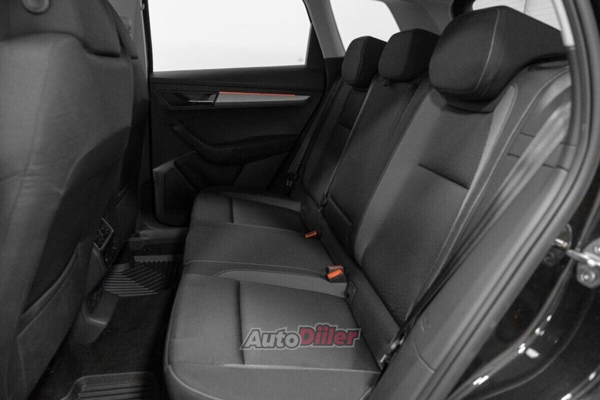 Skoda Karoq 1.5 110kW 2023, kuva 6/10