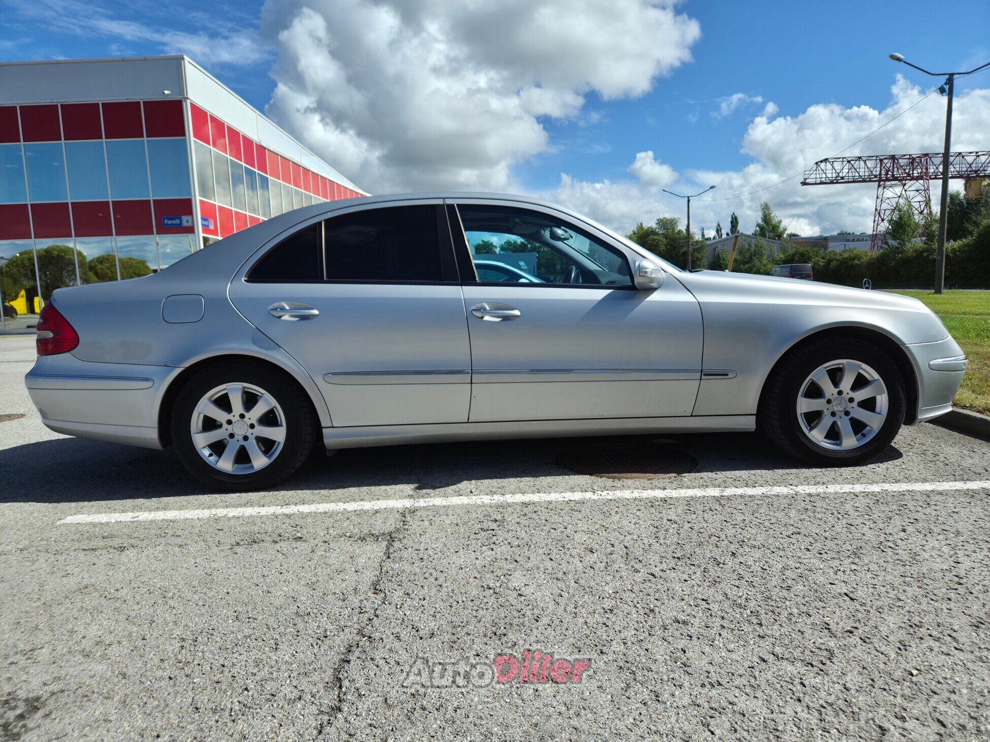 Mercedes-Benz E 320 2005, kuva 5/10