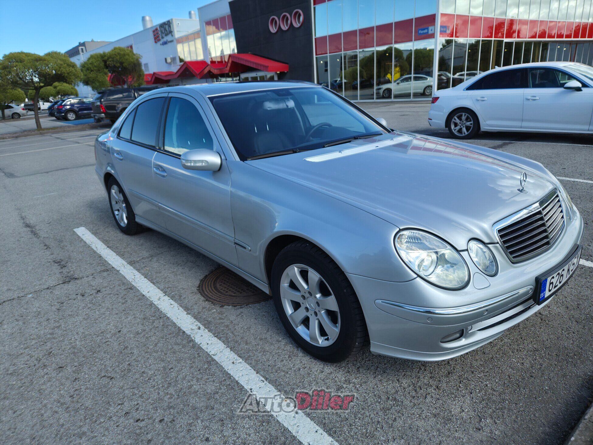 Mercedes-Benz E 320 2005, kuva 3/10