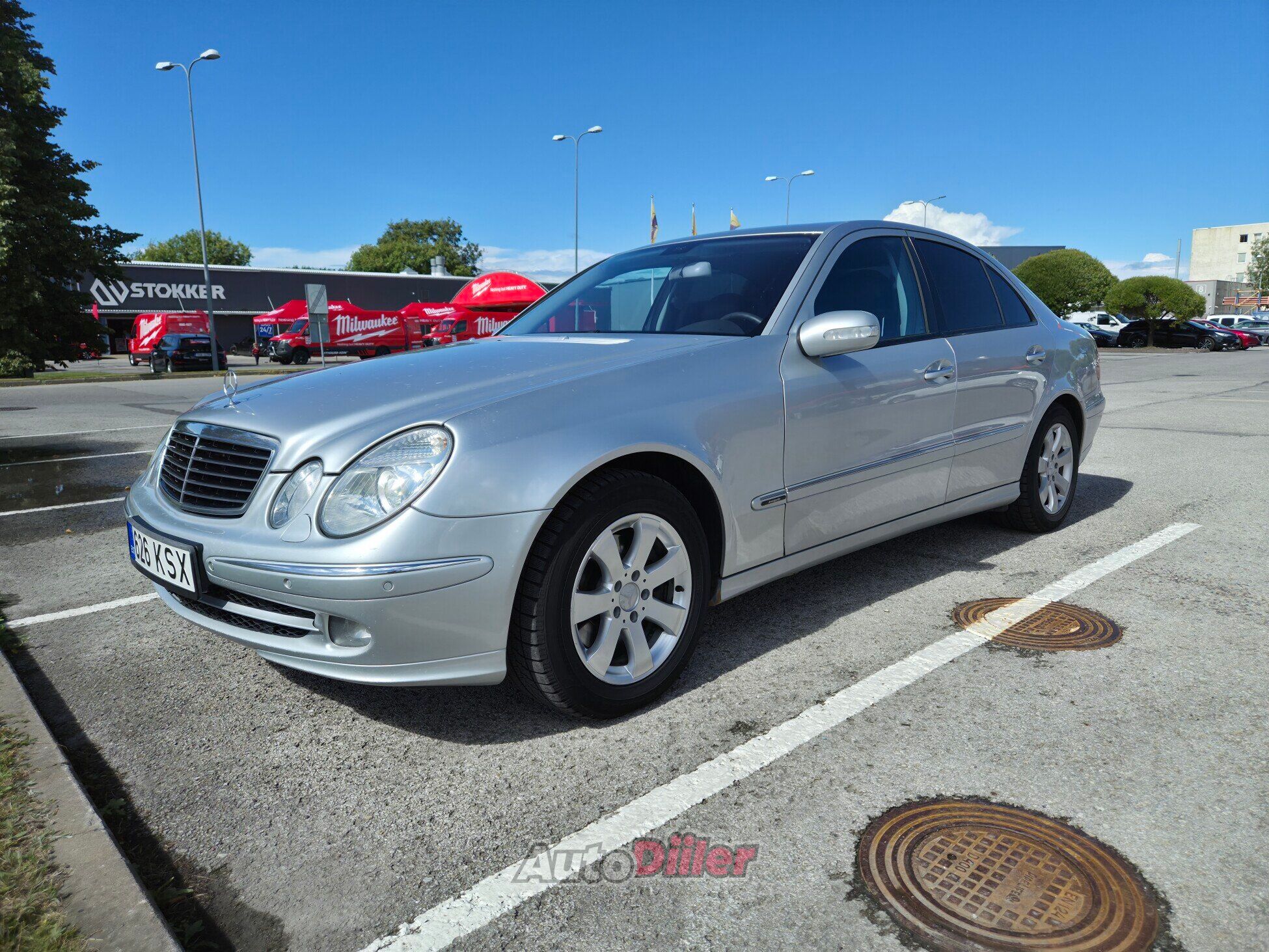 Mercedes-Benz E 320