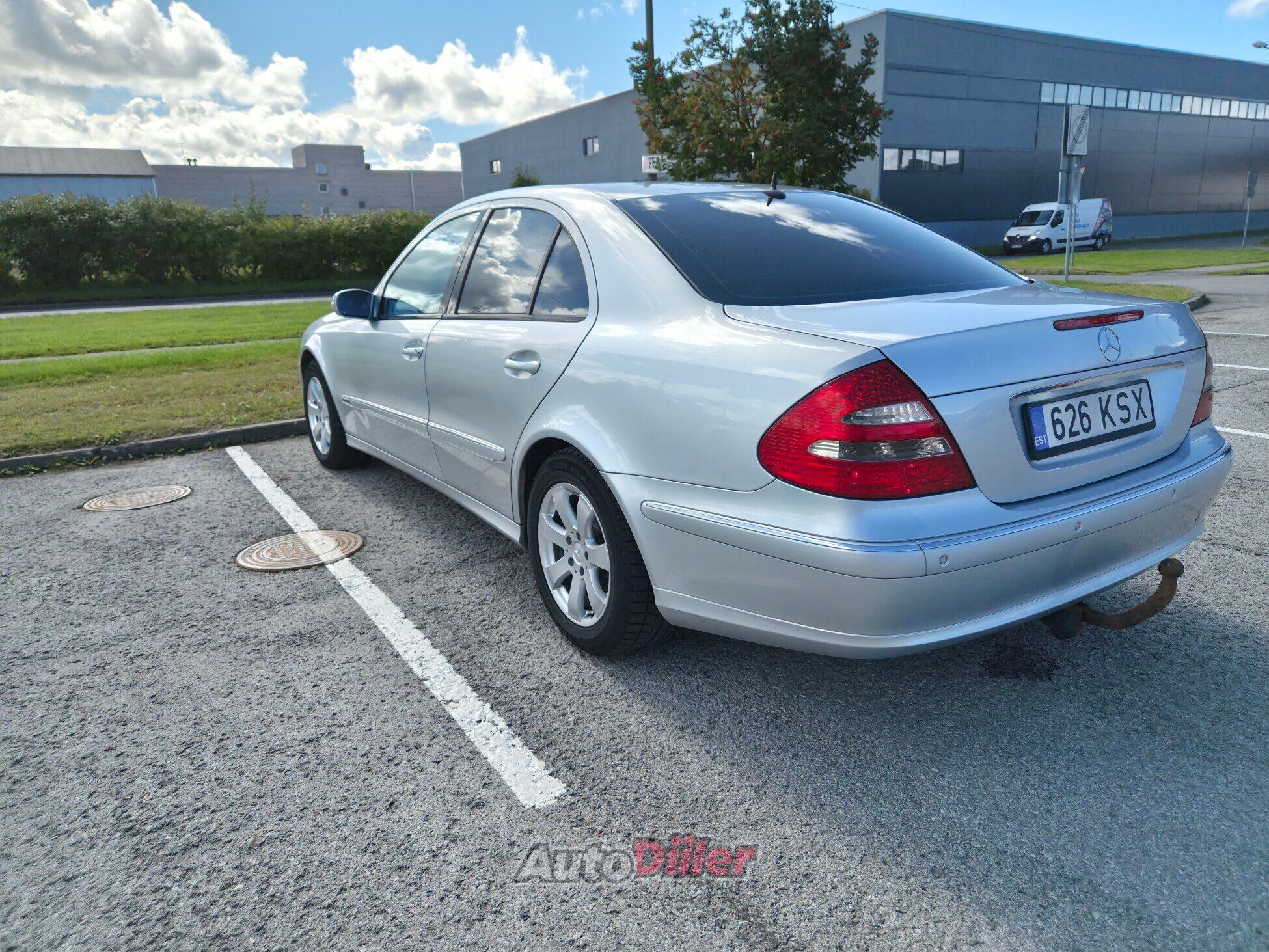 Mercedes-Benz E 320 2005, kuva 7/10