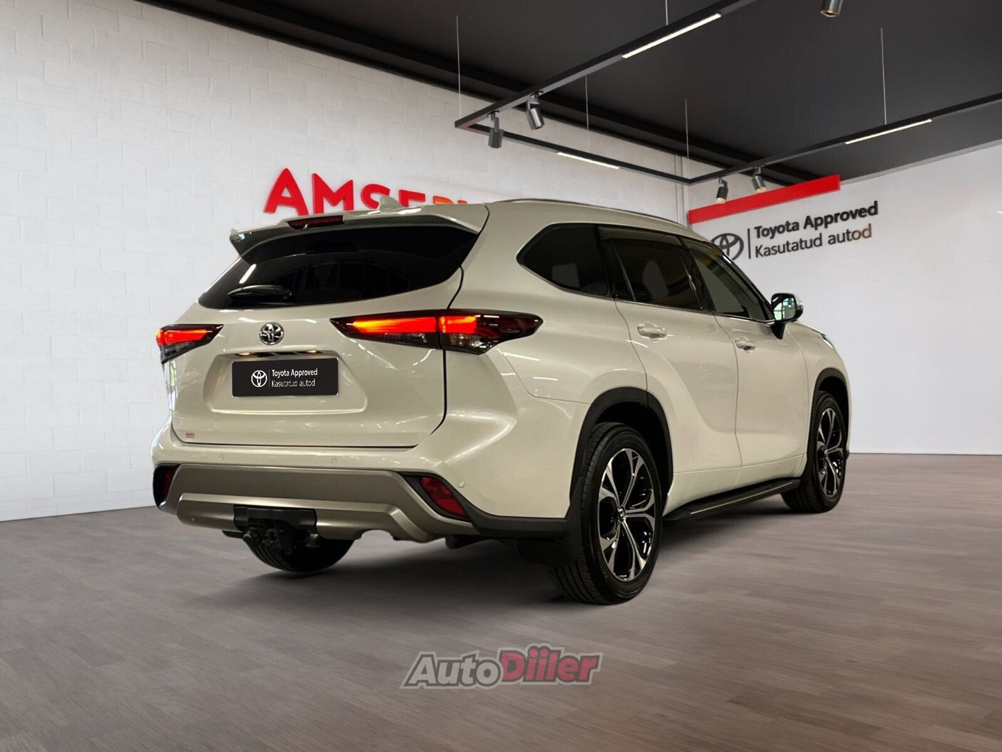 Toyota Highlander 2024, kuva 2/10