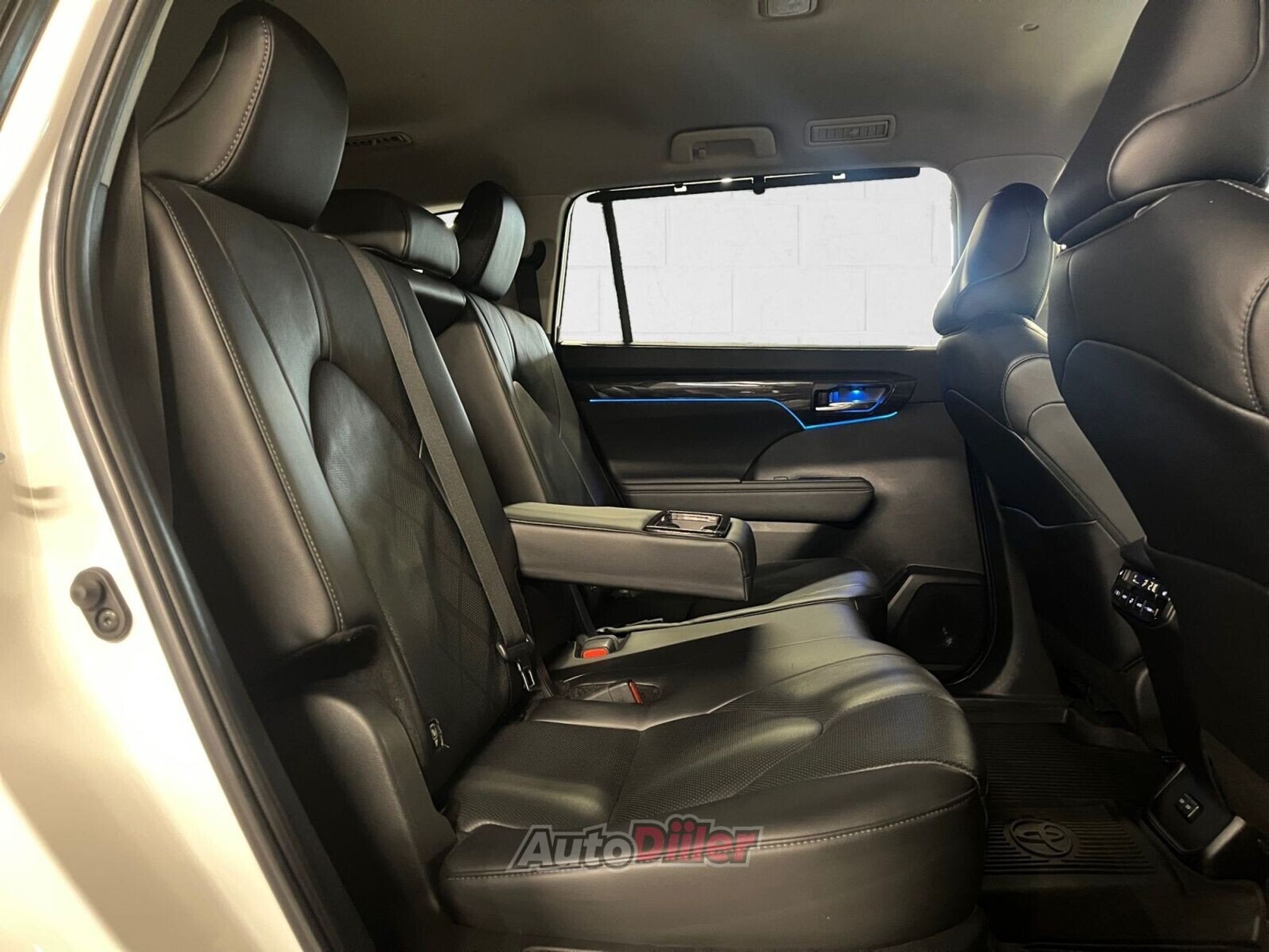 Toyota Highlander 2024, kuva 7/10