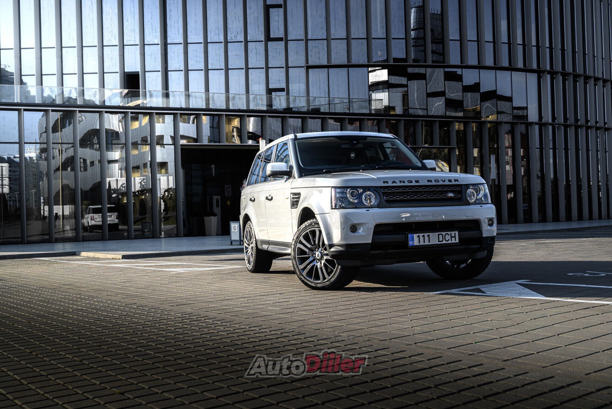 Land Rover Range Rover Sport 3.0 180kW 2011, kuva 2/10