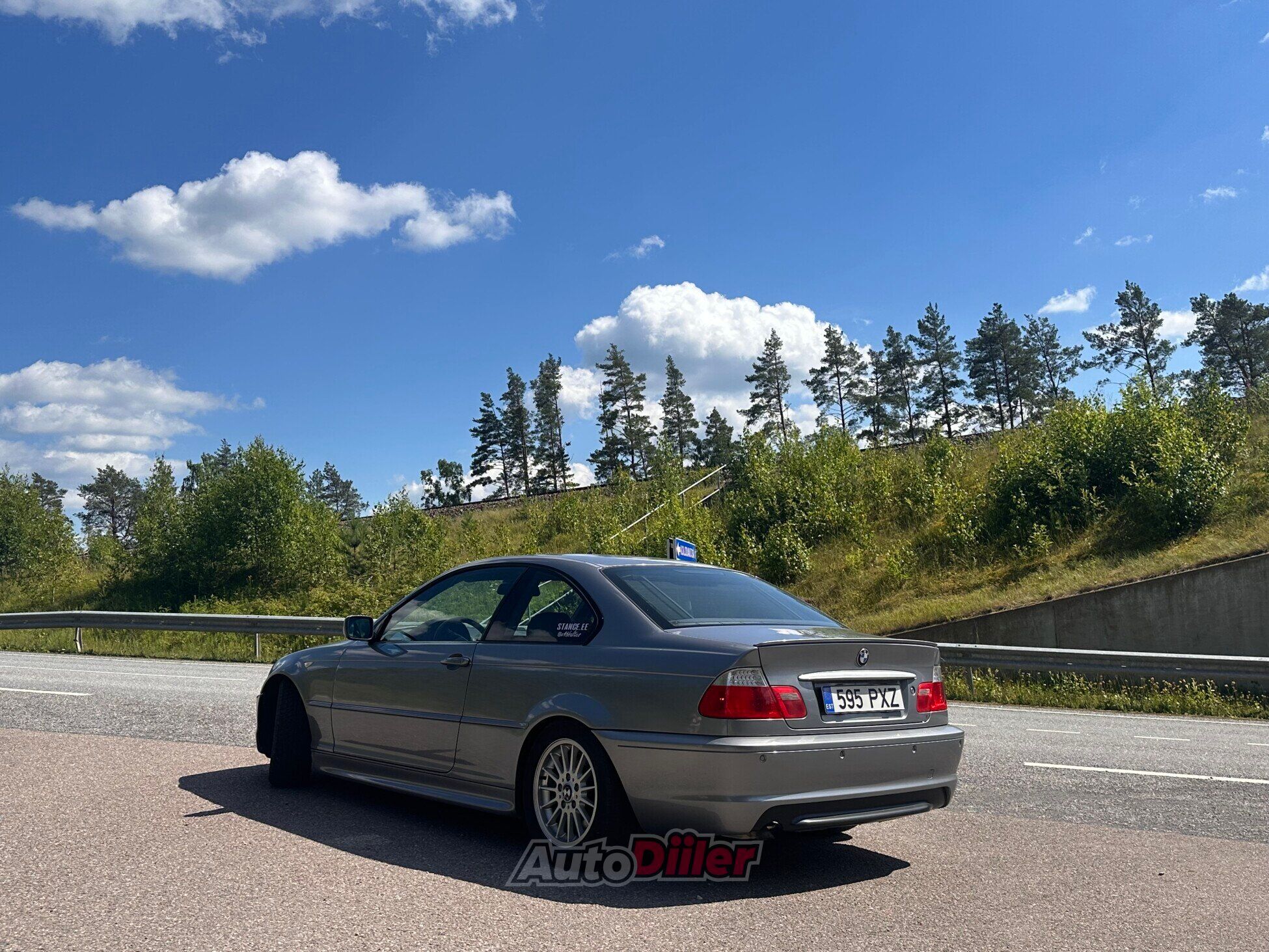 BMW 320 2.0 110kW 2003, kuva 3/4