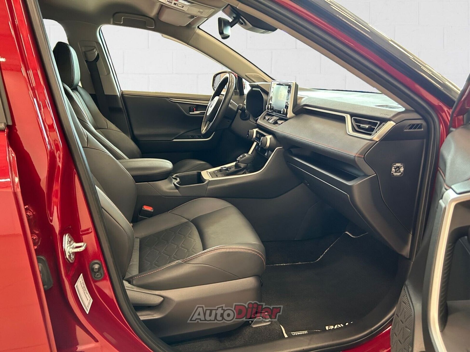Toyota RAV4 2022, kuva 6/10
