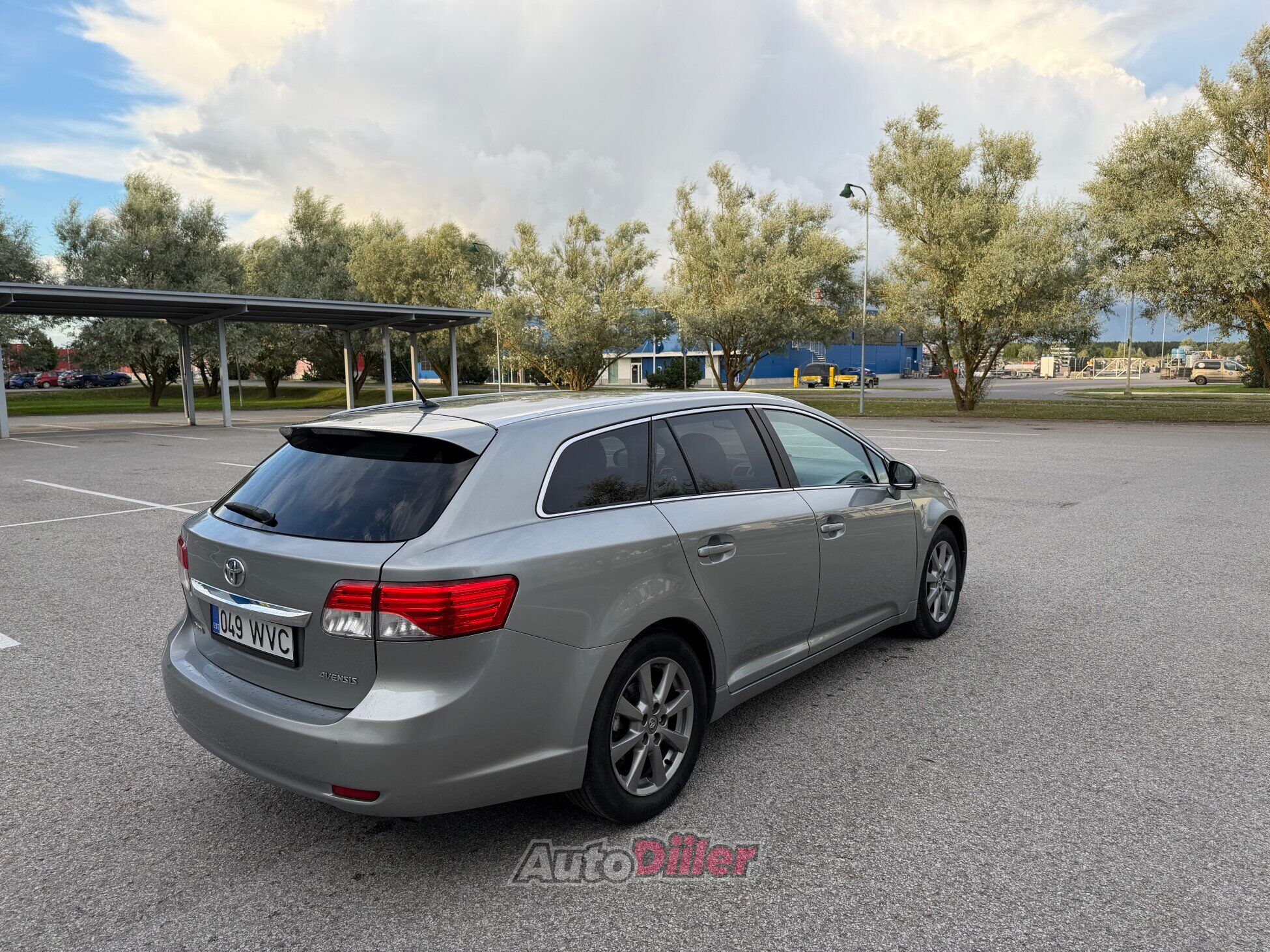 Toyota Avensis 2.0 91kW 2013, kuva 4/10