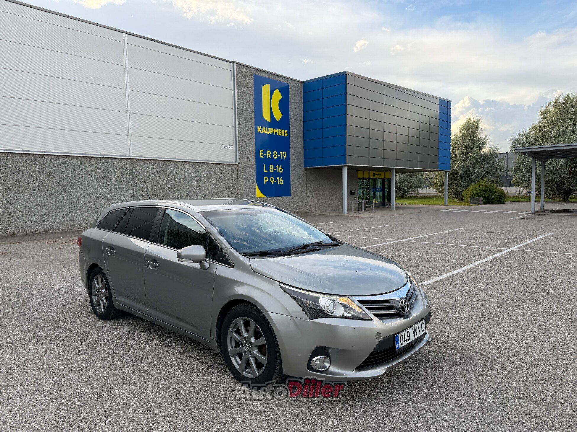 Toyota Avensis 2.0 91kW 2013, kuva 5/10