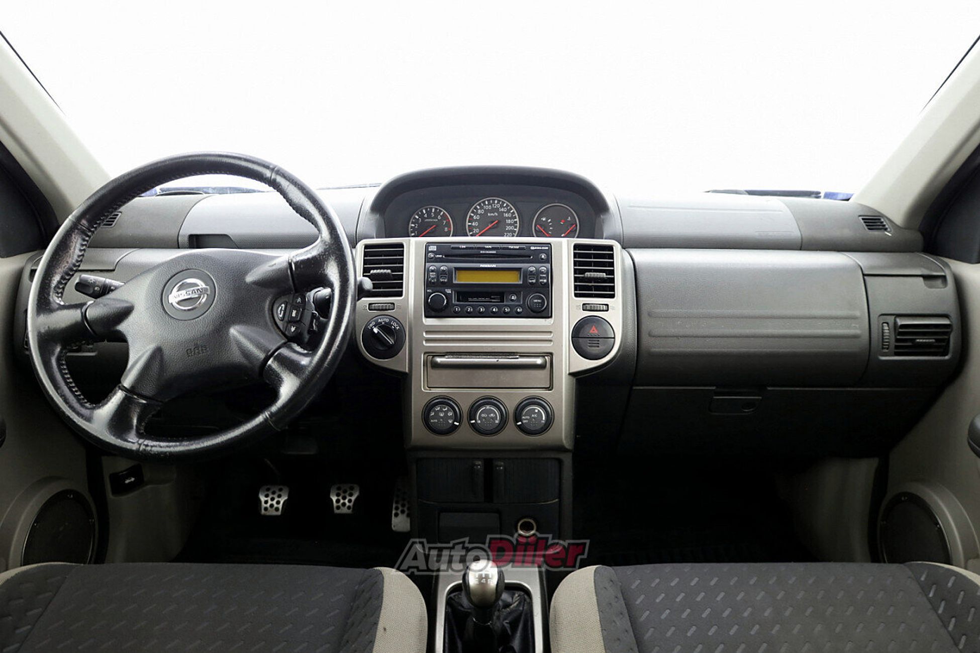 Nissan X-Trail 2.5 121kW 2004, kuva 5/7