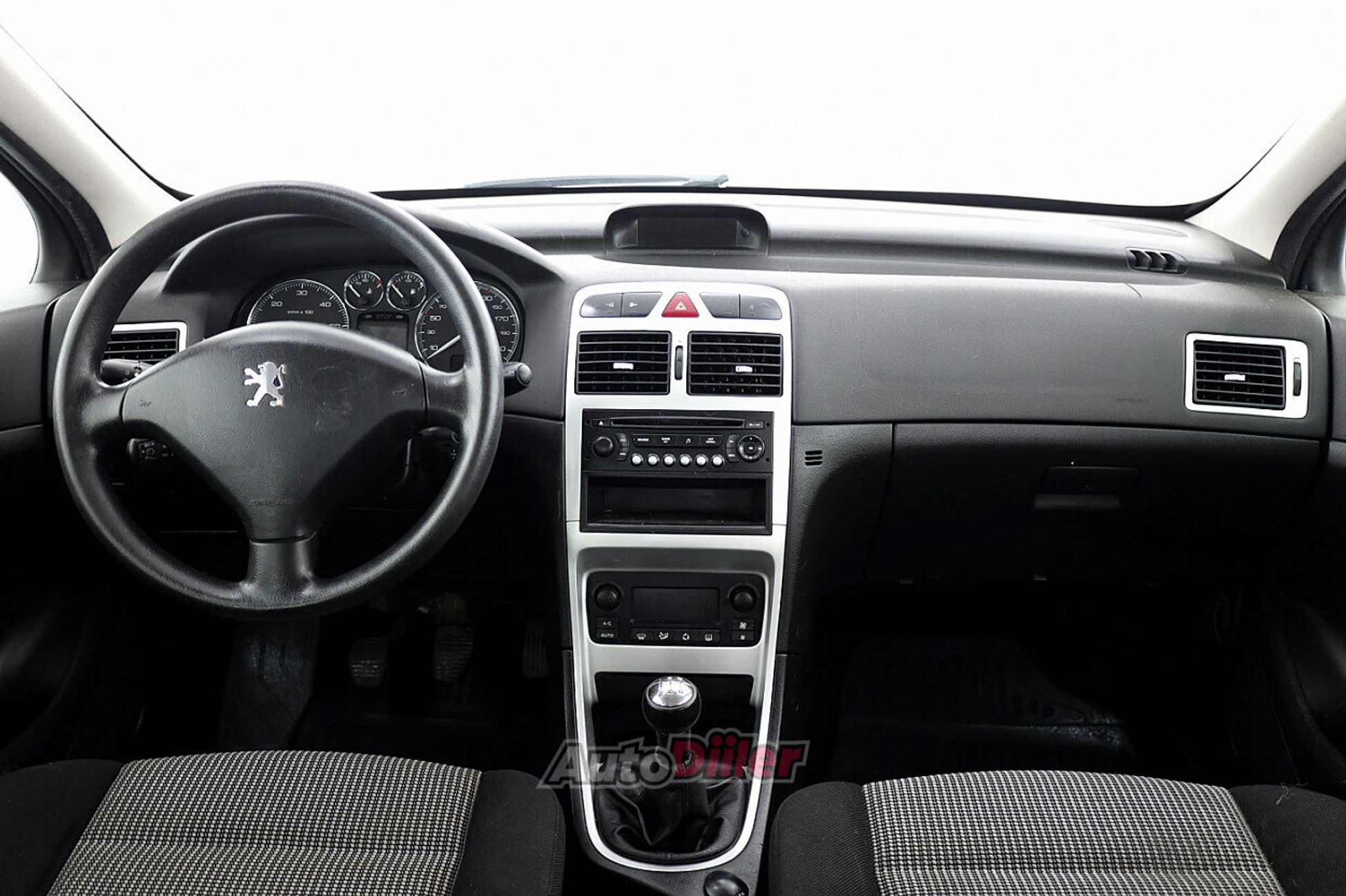 Peugeot 307 1.6 80kW 2006, kuva 5/7