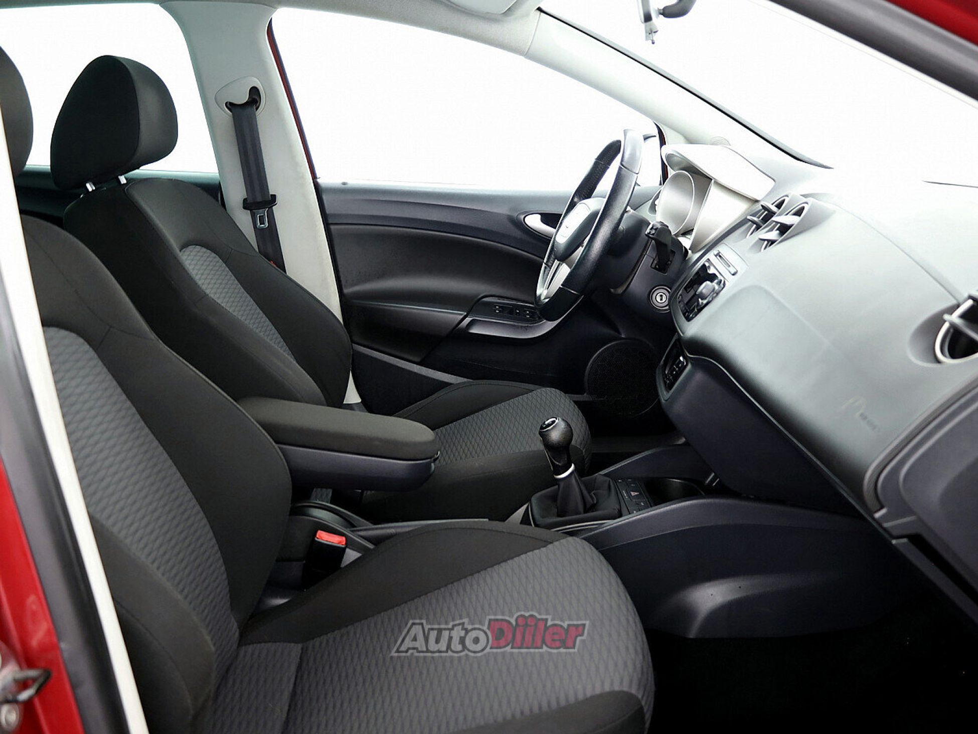 SEAT Ibiza 1.2 77kW 2011, kuva 6/8