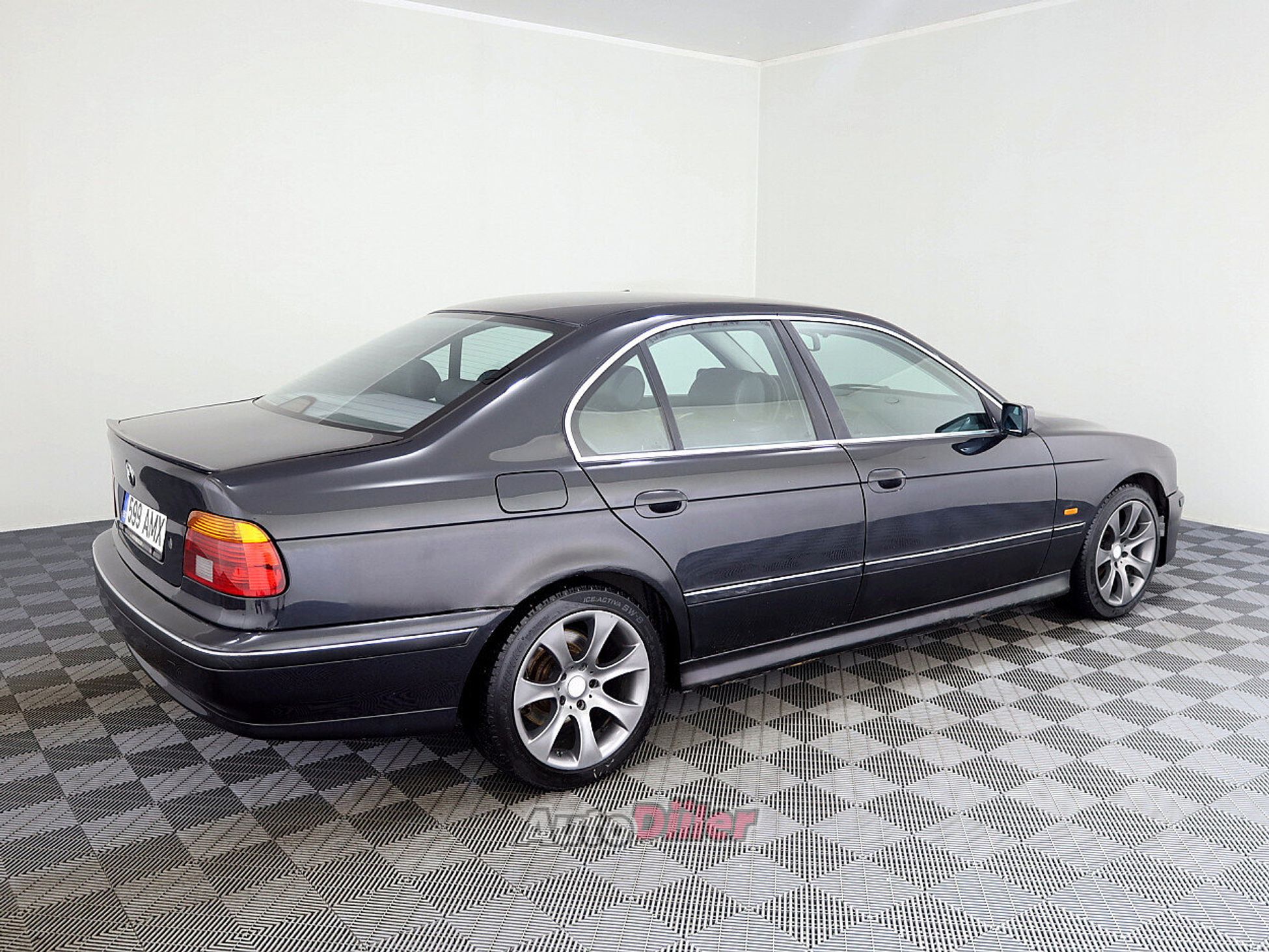 BMW 523 2.5 125kW 1998, kuva 3/9