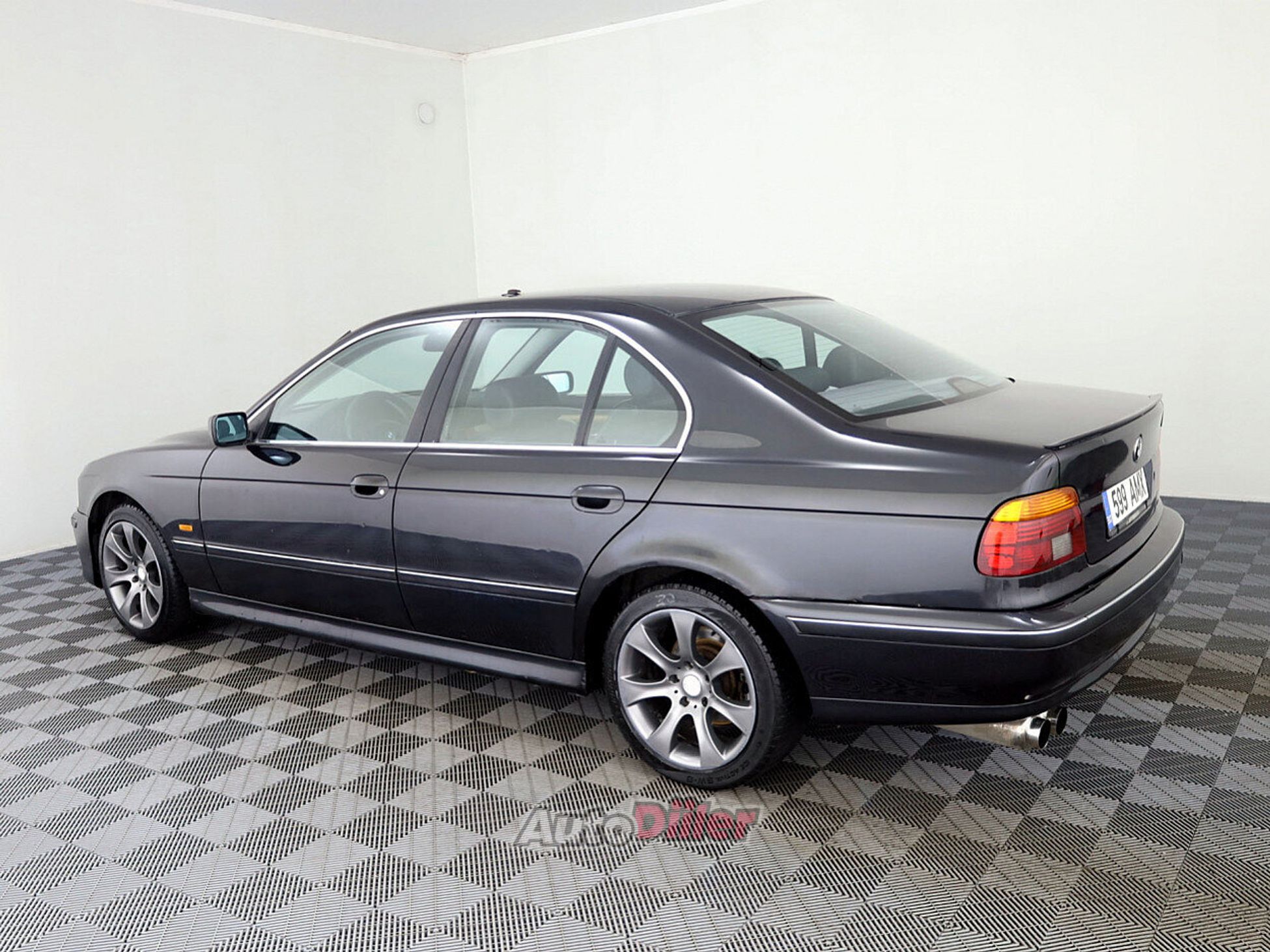 BMW 523 2.5 125kW 1998, kuva 4/9