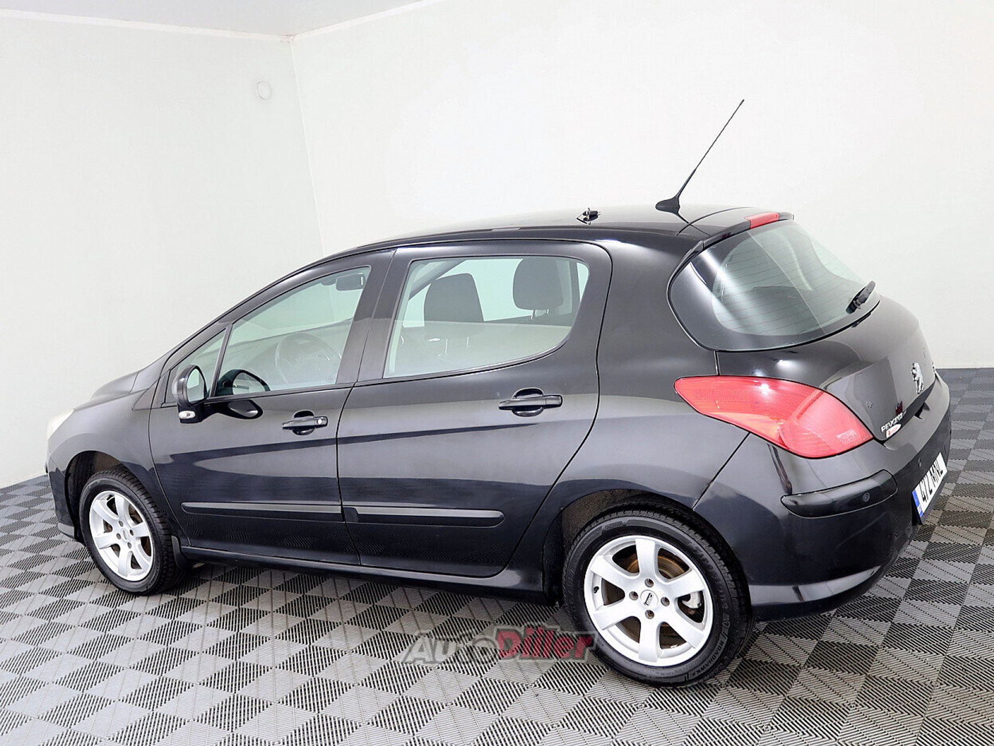 Peugeot 308 1.6 88kW 2010, kuva 4/7