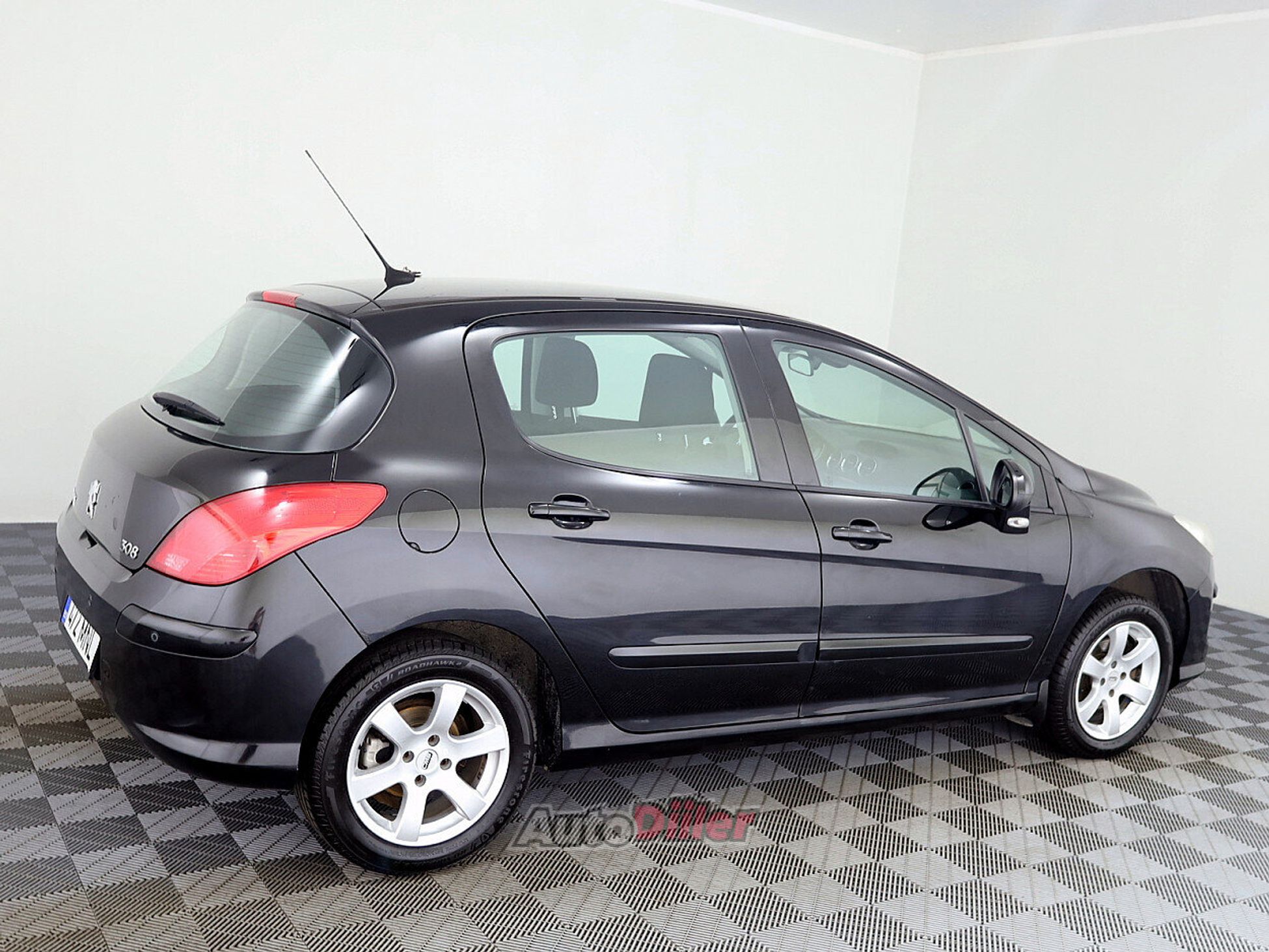 Peugeot 308 1.6 88kW 2010, kuva 3/7