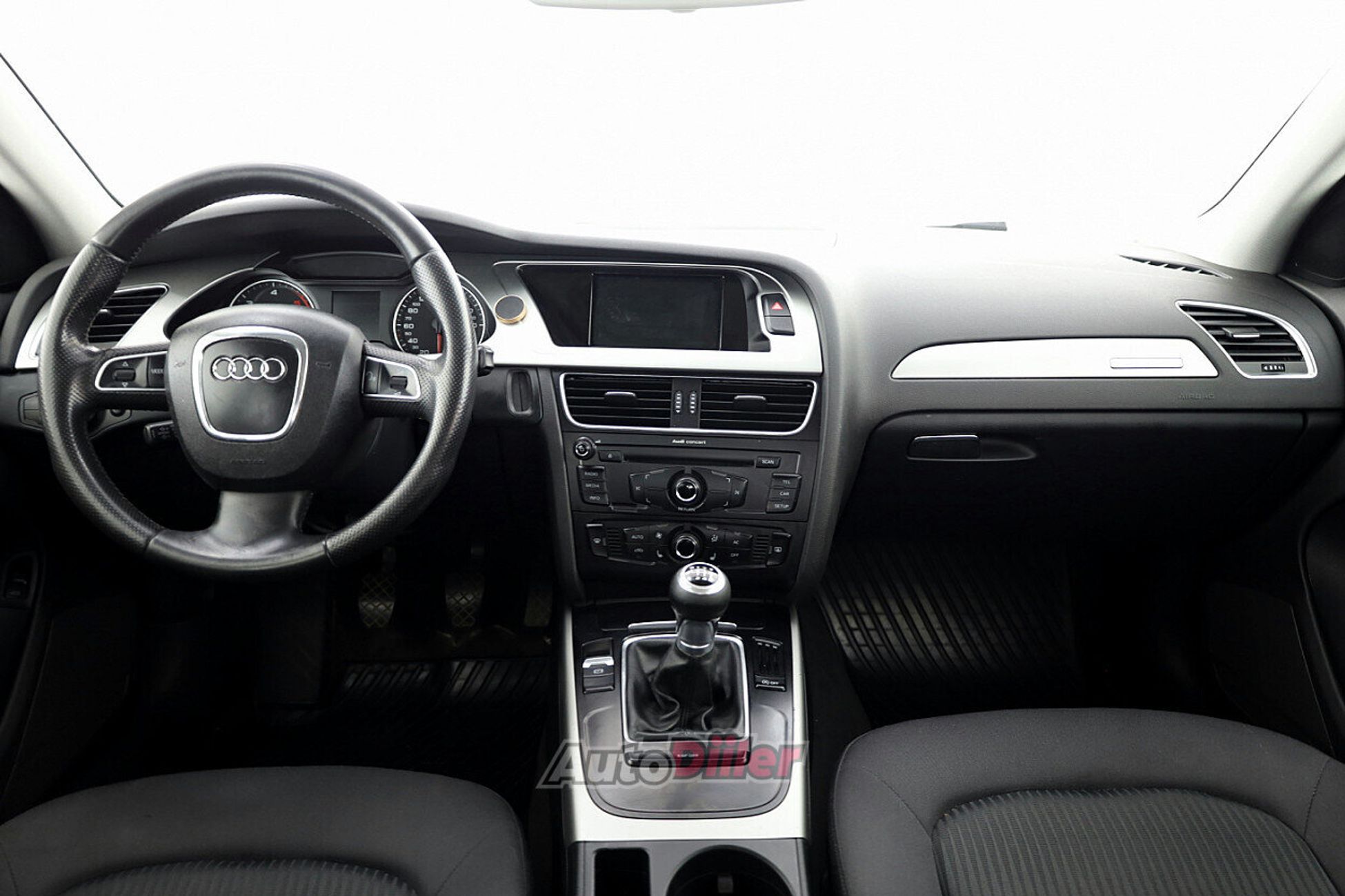 Audi A4 2.0 125kW 2010, kuva 5/7