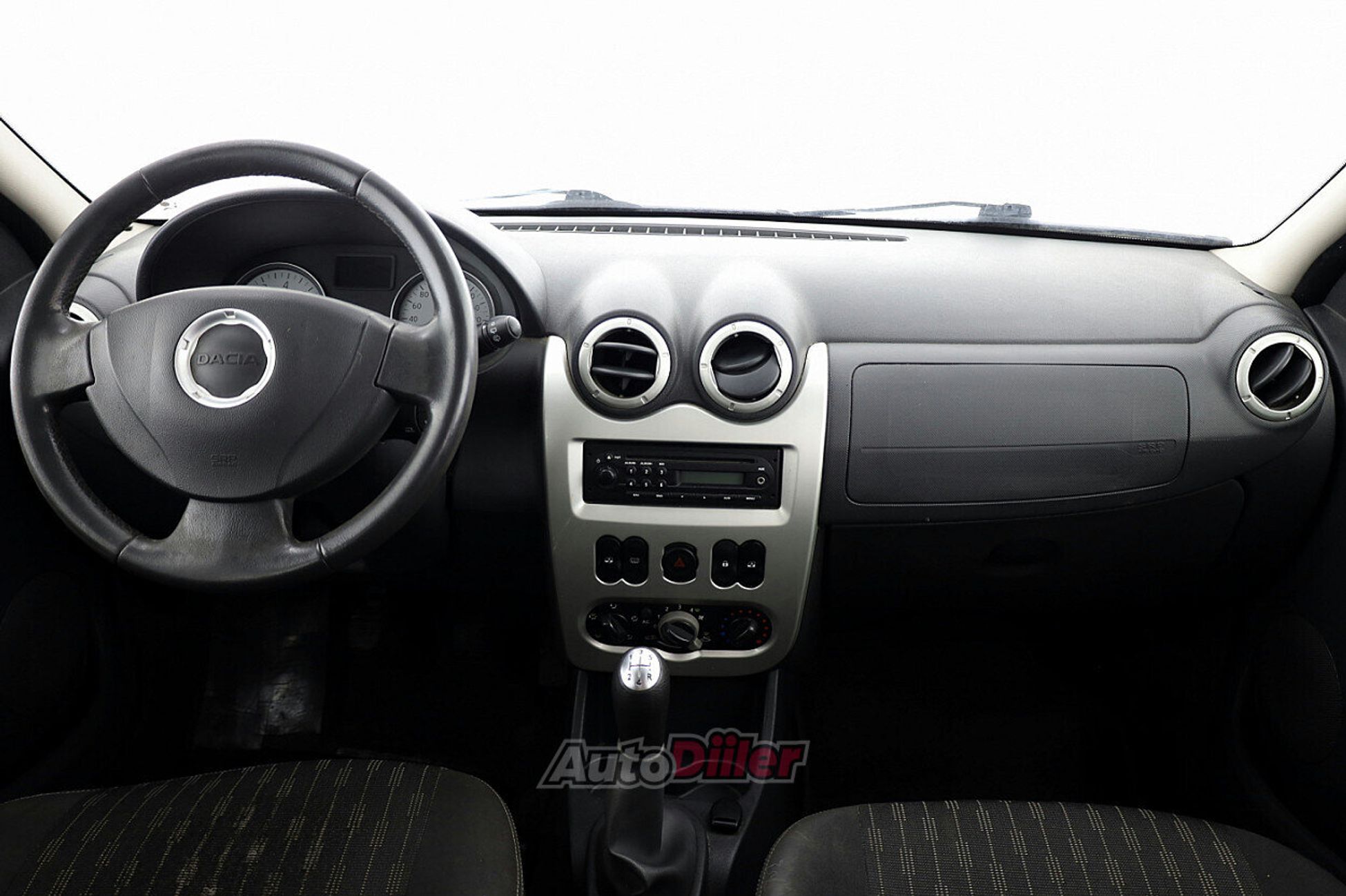 Dacia Logan 1.6 77kW 2012, kuva 5/8