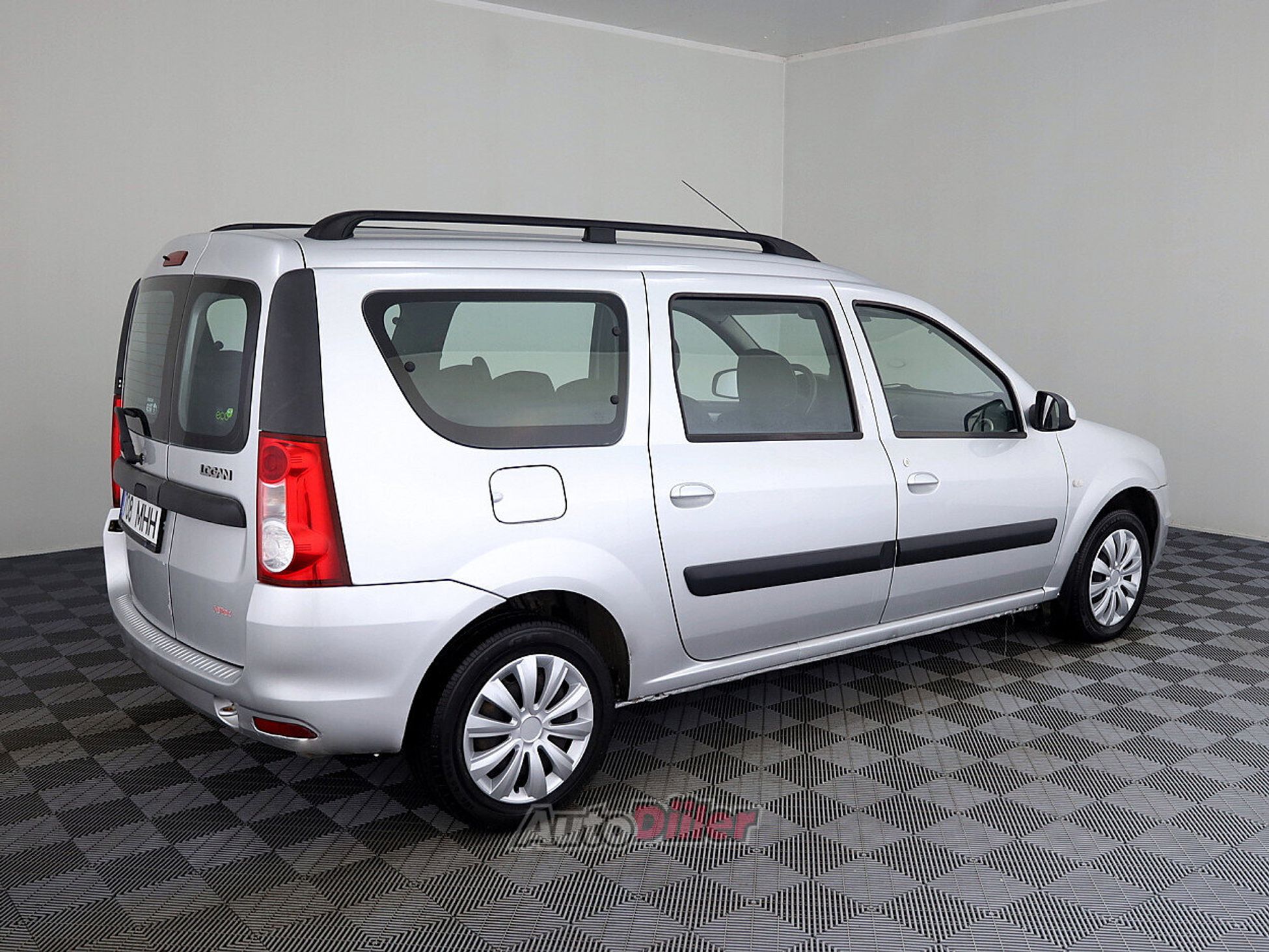 Dacia Logan 1.6 77kW 2012, kuva 3/8