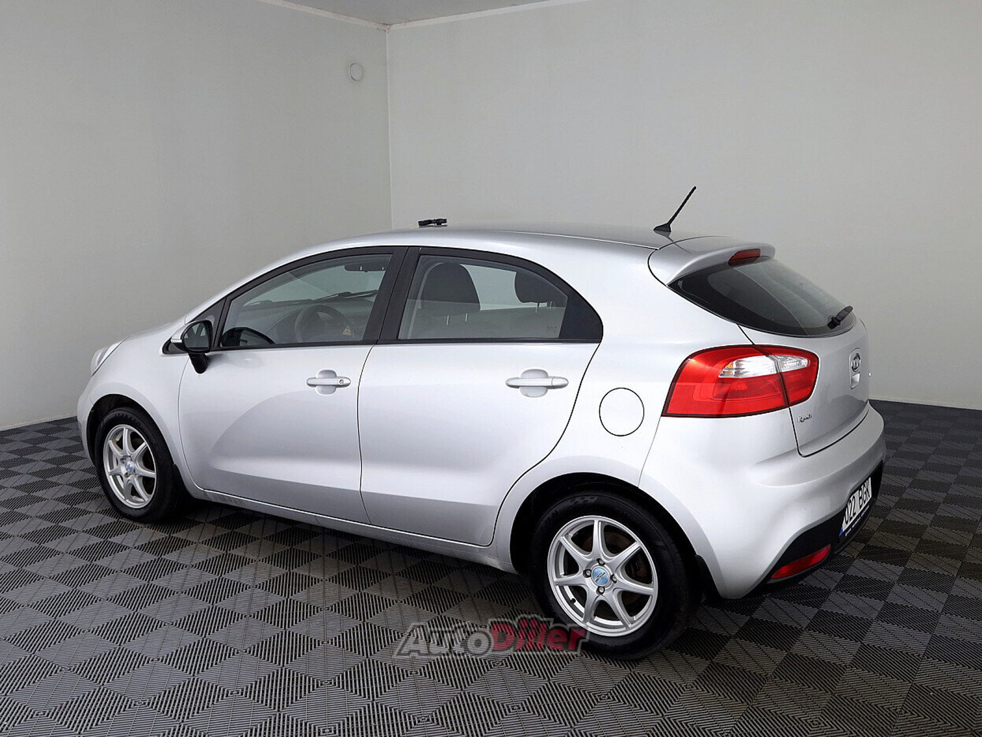 Kia Rio 1.1 55kW 2012, kuva 4/7