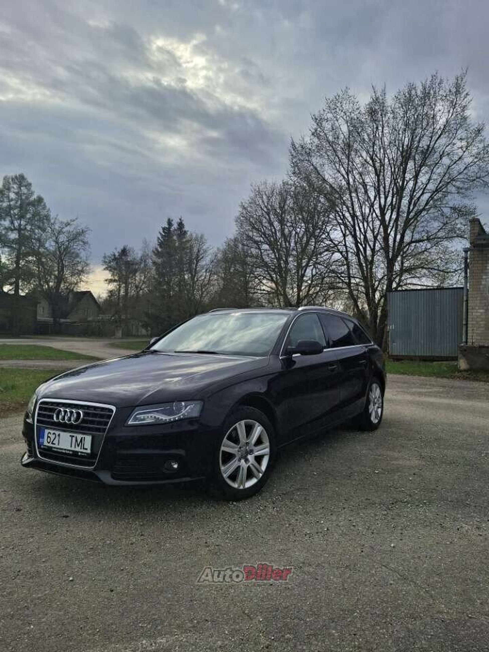 Audi A4 2.0 105kW 2010, kuva 3/10
