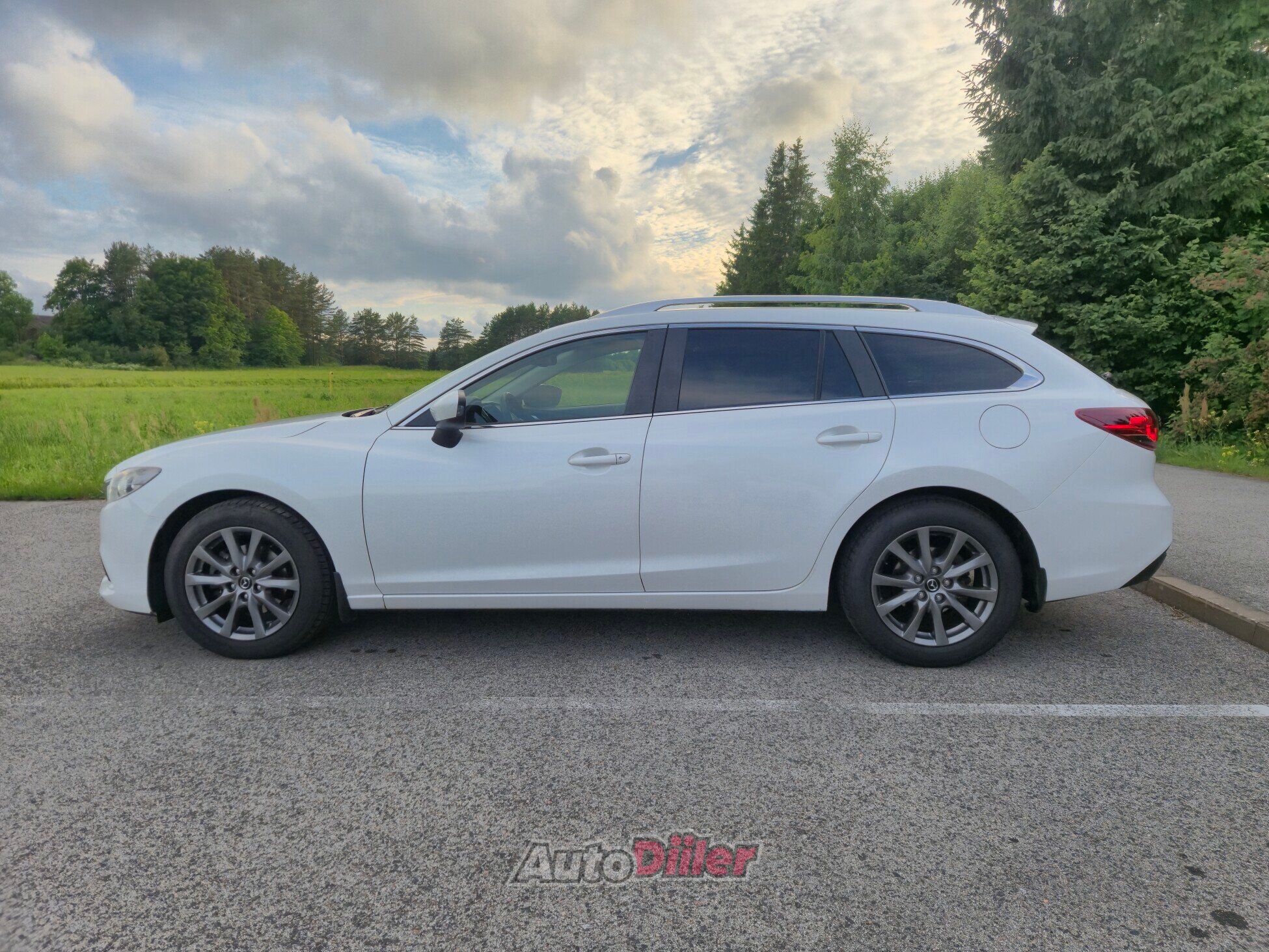 Mazda 6 2.0 121kW 2013, kuva 3/10