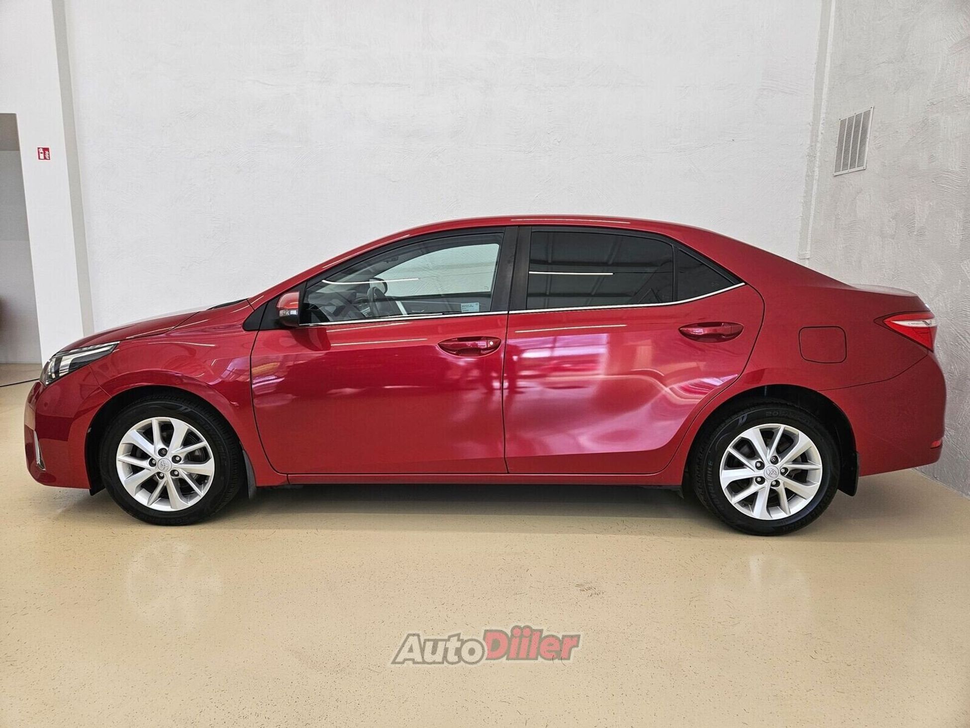 Toyota Corolla Active Plus 1.6 97kW 2015, kuva 3/10