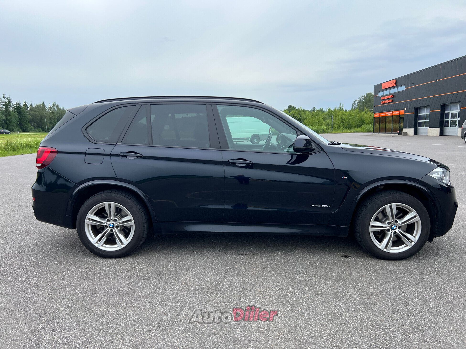 BMW X5 40d M-Sport 3.0 230kW 2017, kuva 4/10