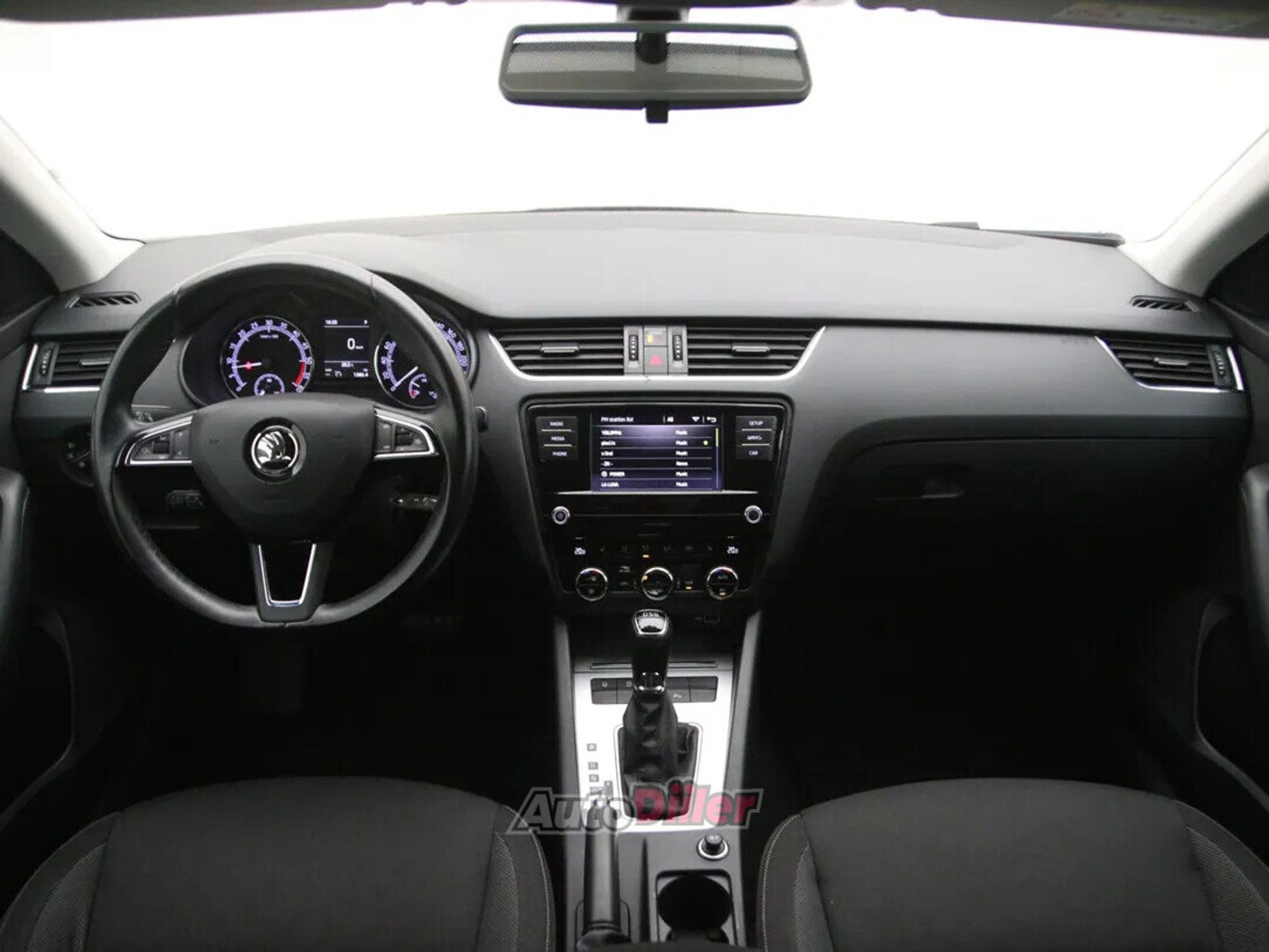 Skoda Octavia Ambition 1.6 85kW 2018, kuva 2/10