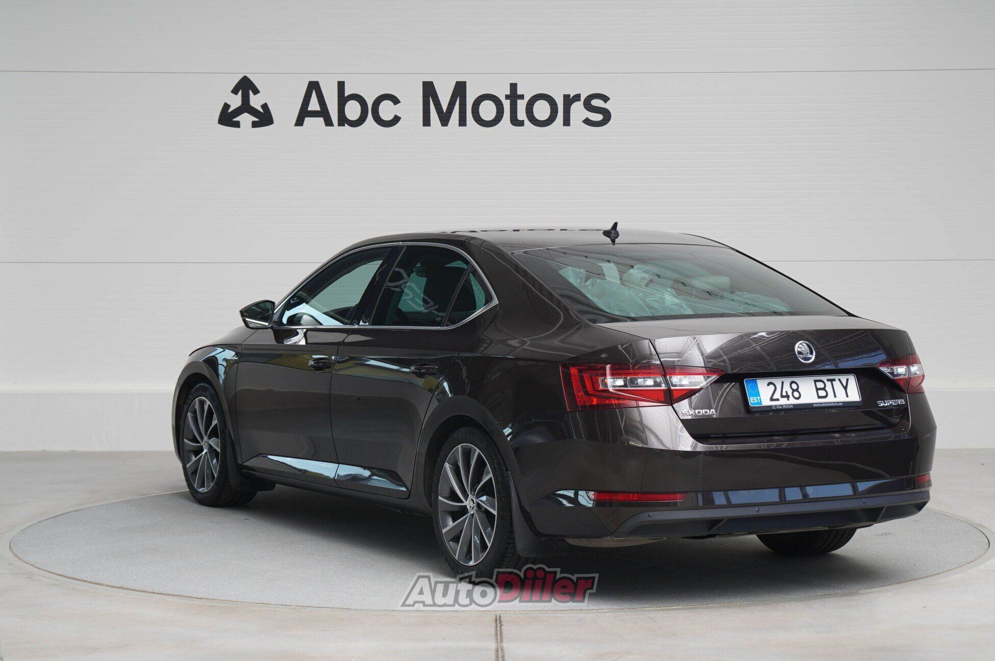 Skoda Superb 2017, kuva 5/10