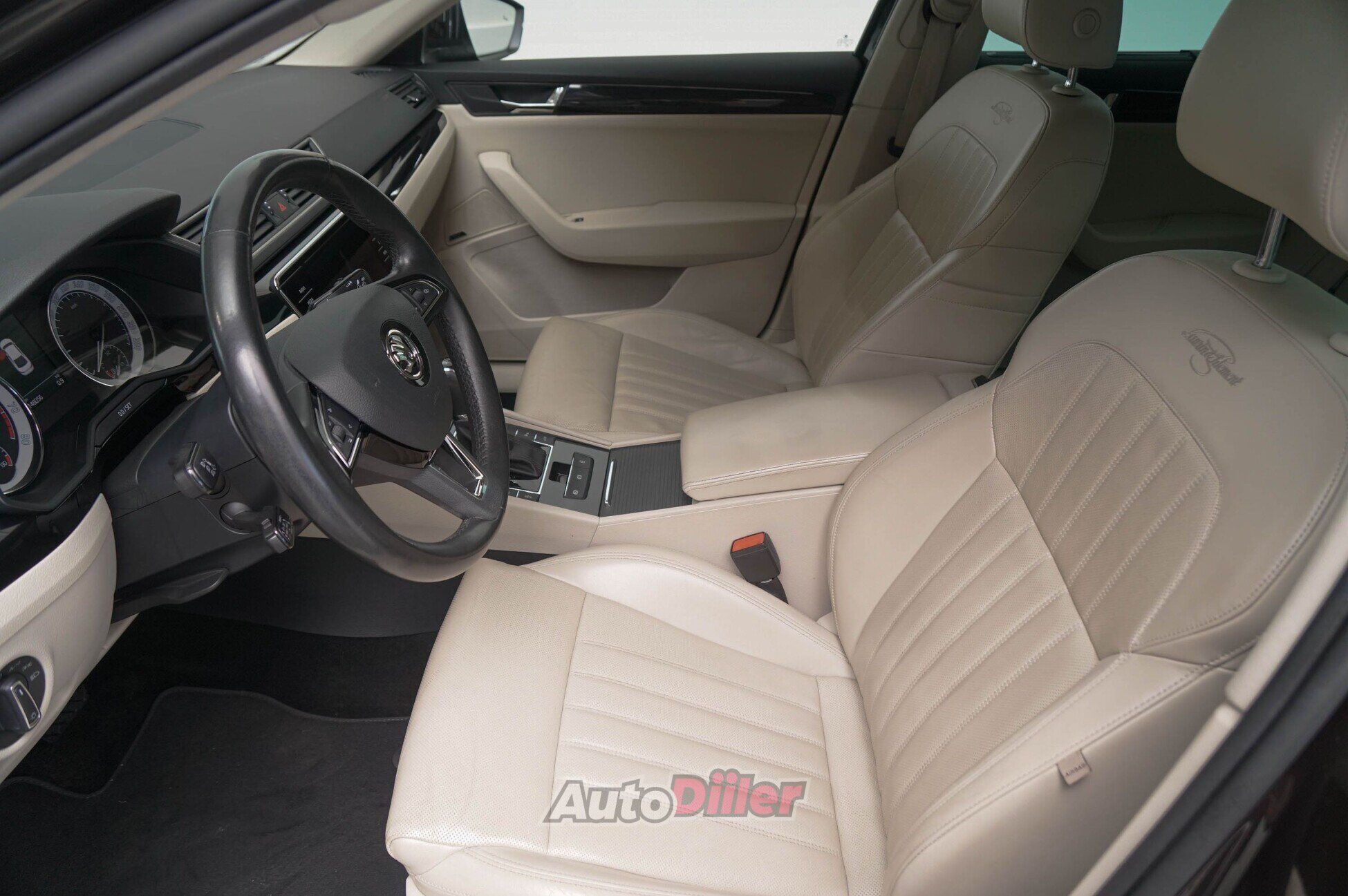 Skoda Superb 2017, kuva 6/10